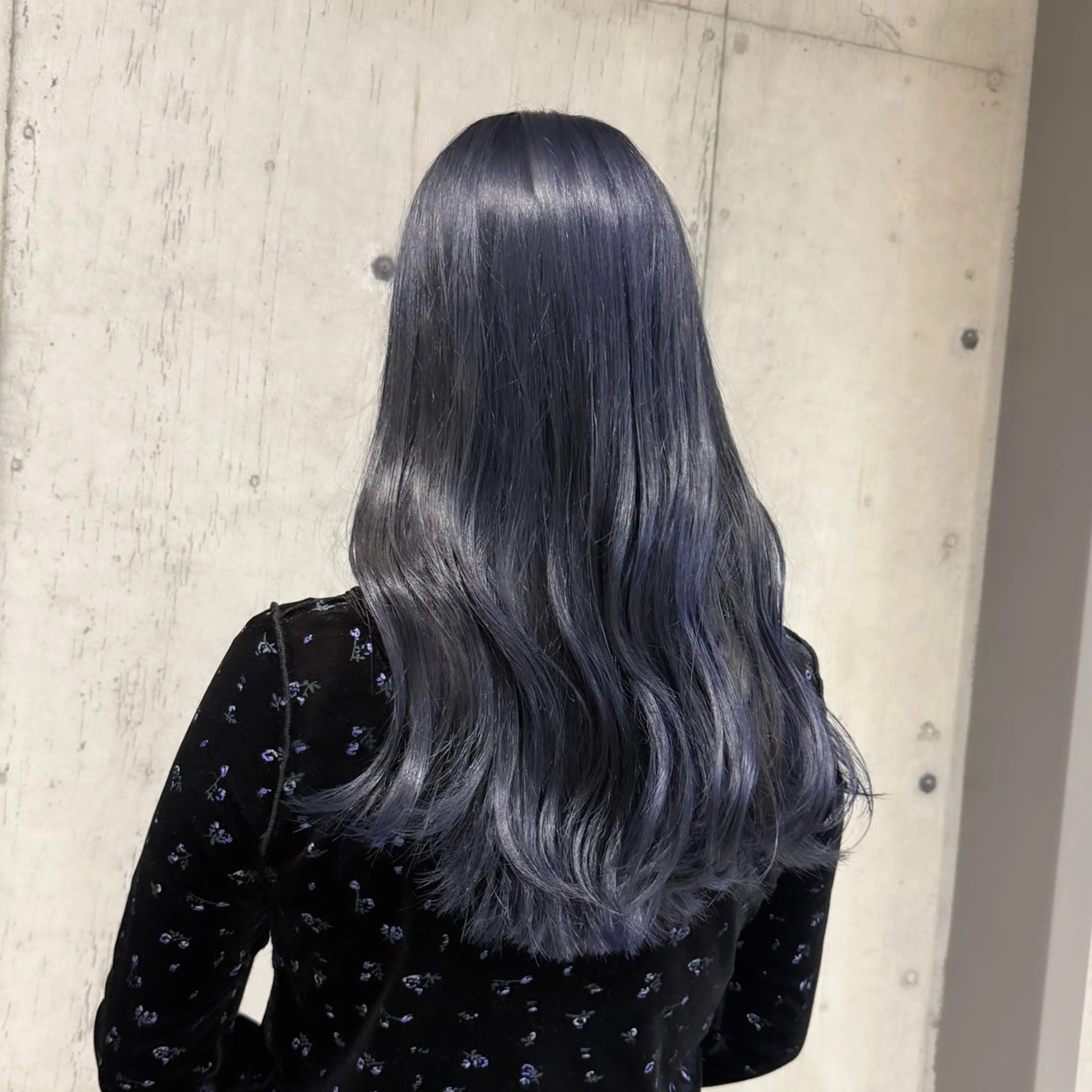 ロング カラー グレージュ ネイビーカラー カット ヘアカラー トリートメント 透明感/血色カラー/ 似合せレイヤー/ゆいのヘアスタイル