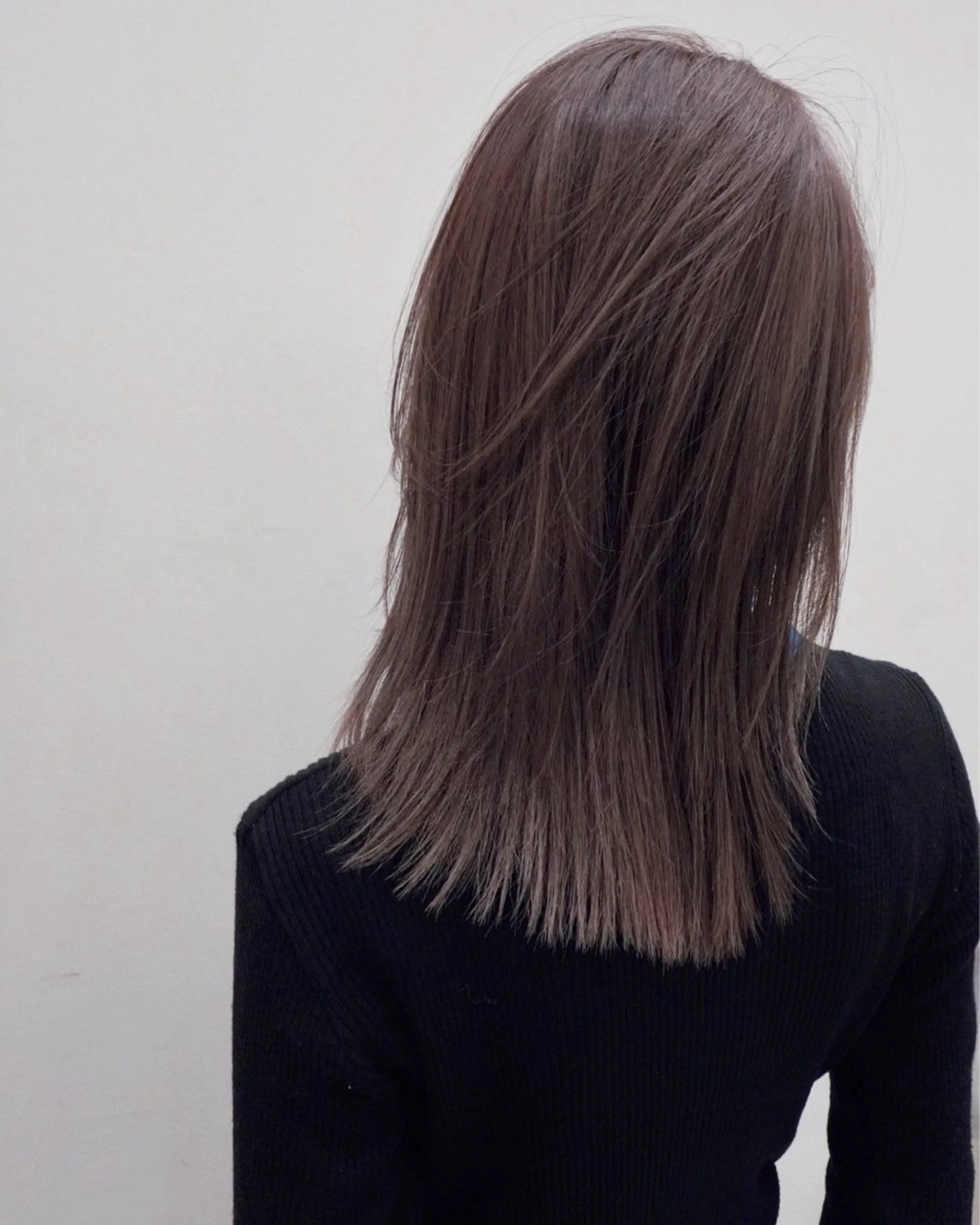 セミロング カラー 💛🤍U too e’s 鎌倉🧸のヘアスタイル