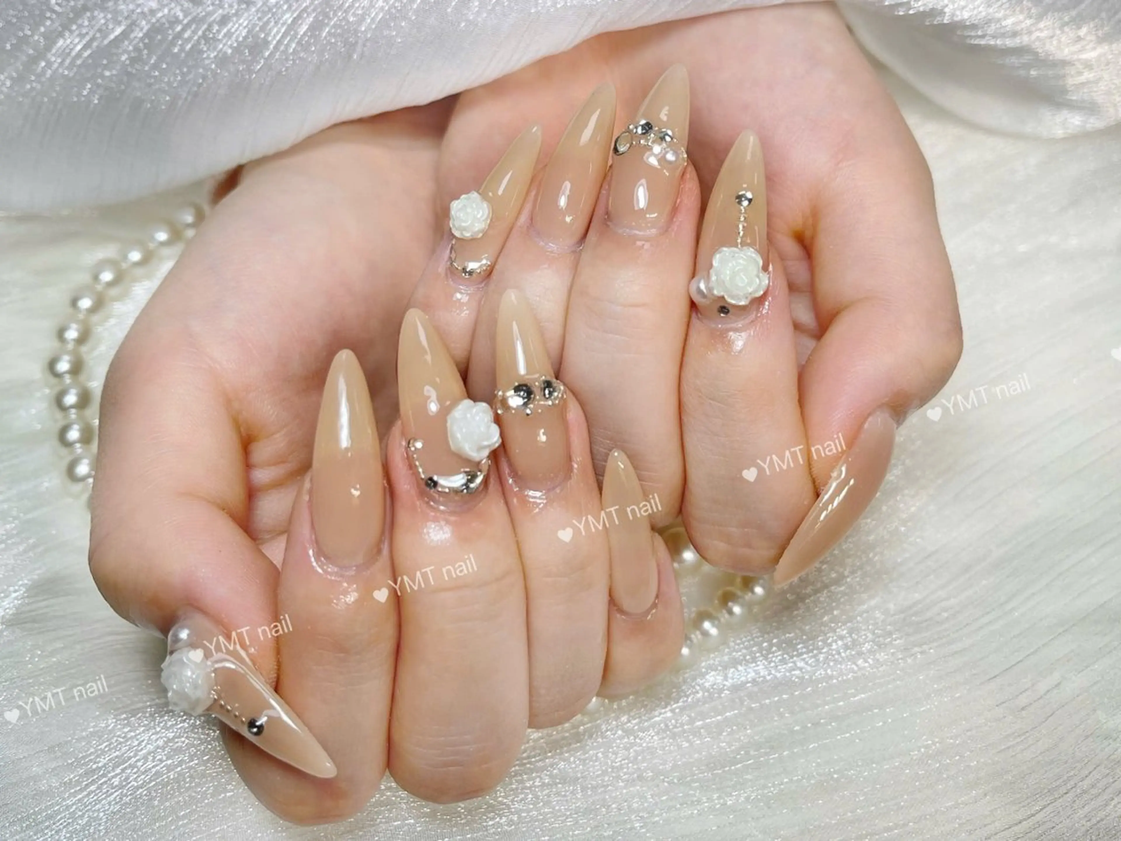 ネイル 長さ出し フットネイル ジェルネイル 韓国ネイル マグネットネイル ハンドネイル YMT． NailStudioのネイルデザイン