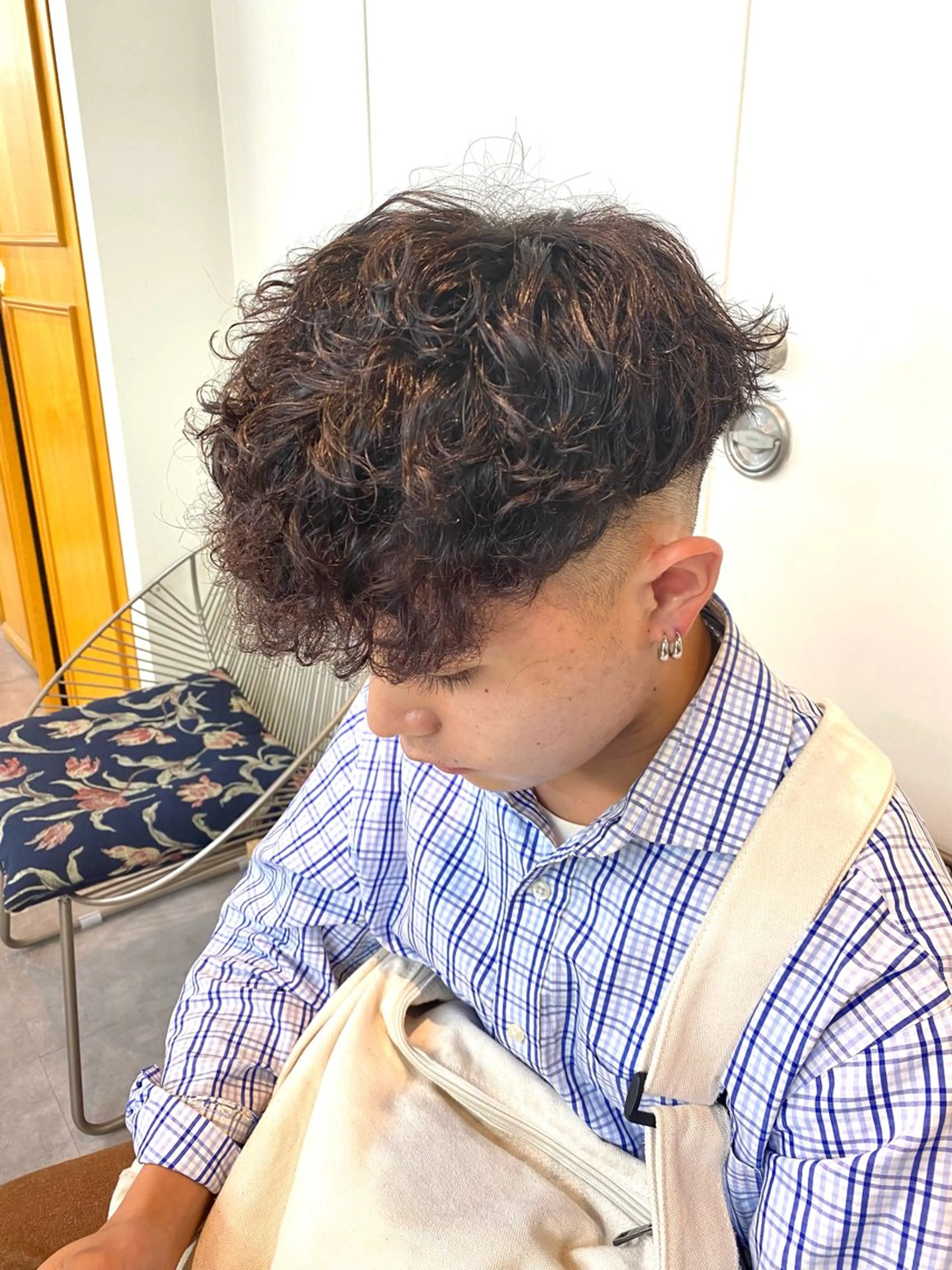 パーマ メンズ メンズパーマ スペインカール カット パーマ シャドウパーマ/ 波巻パーマYu-Kiのヘアスタイル