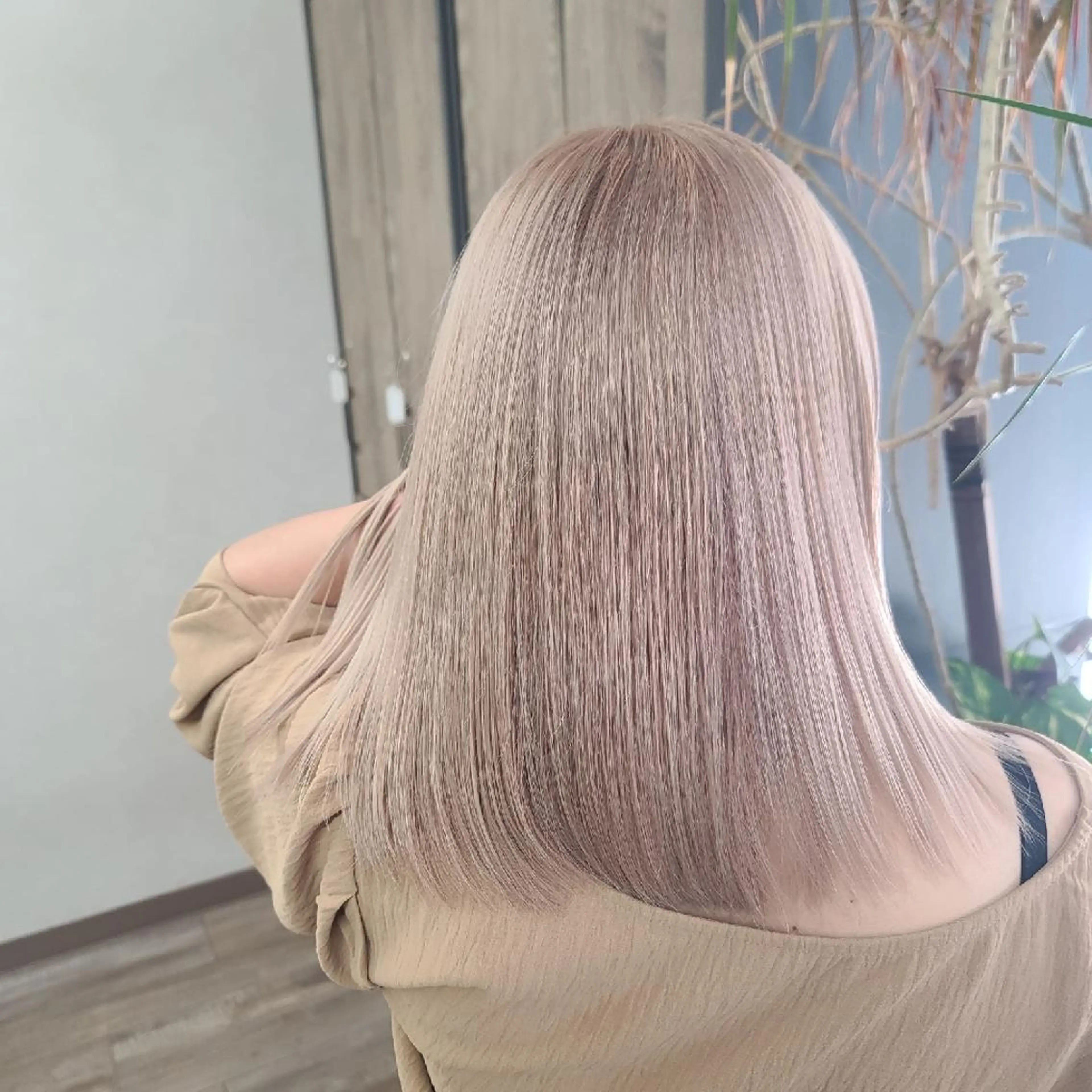 ミディアム カラー ベージュカラー ホワイトベージュ ⭐️ボブ/ショート りゅうしんのヘアスタイル