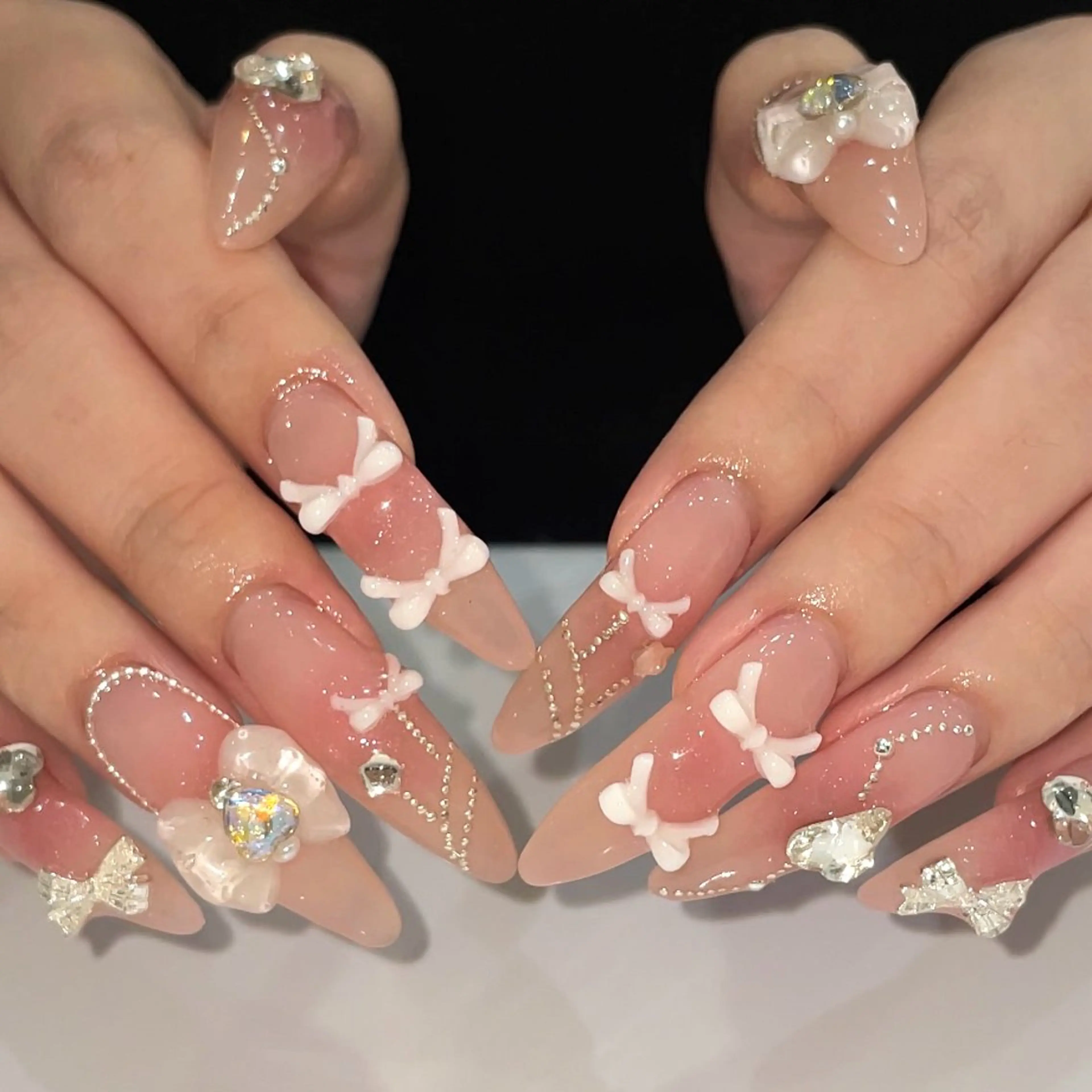 ネイル ハンドネイル aya 🍓のネイルデザイン