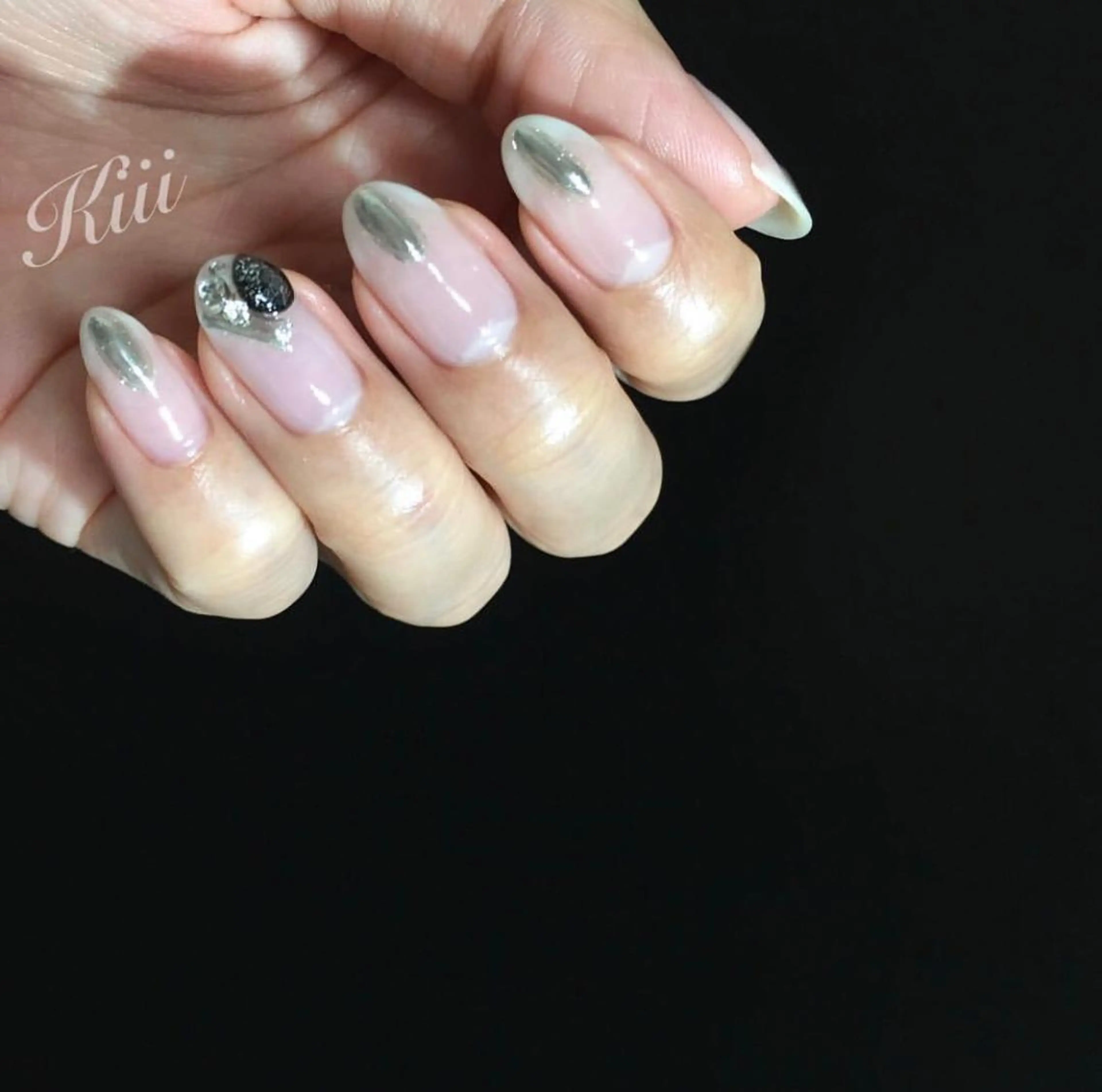 ネイル ハンドネイル フットネイル kiii.__ ✴︎*のネイルデザイン