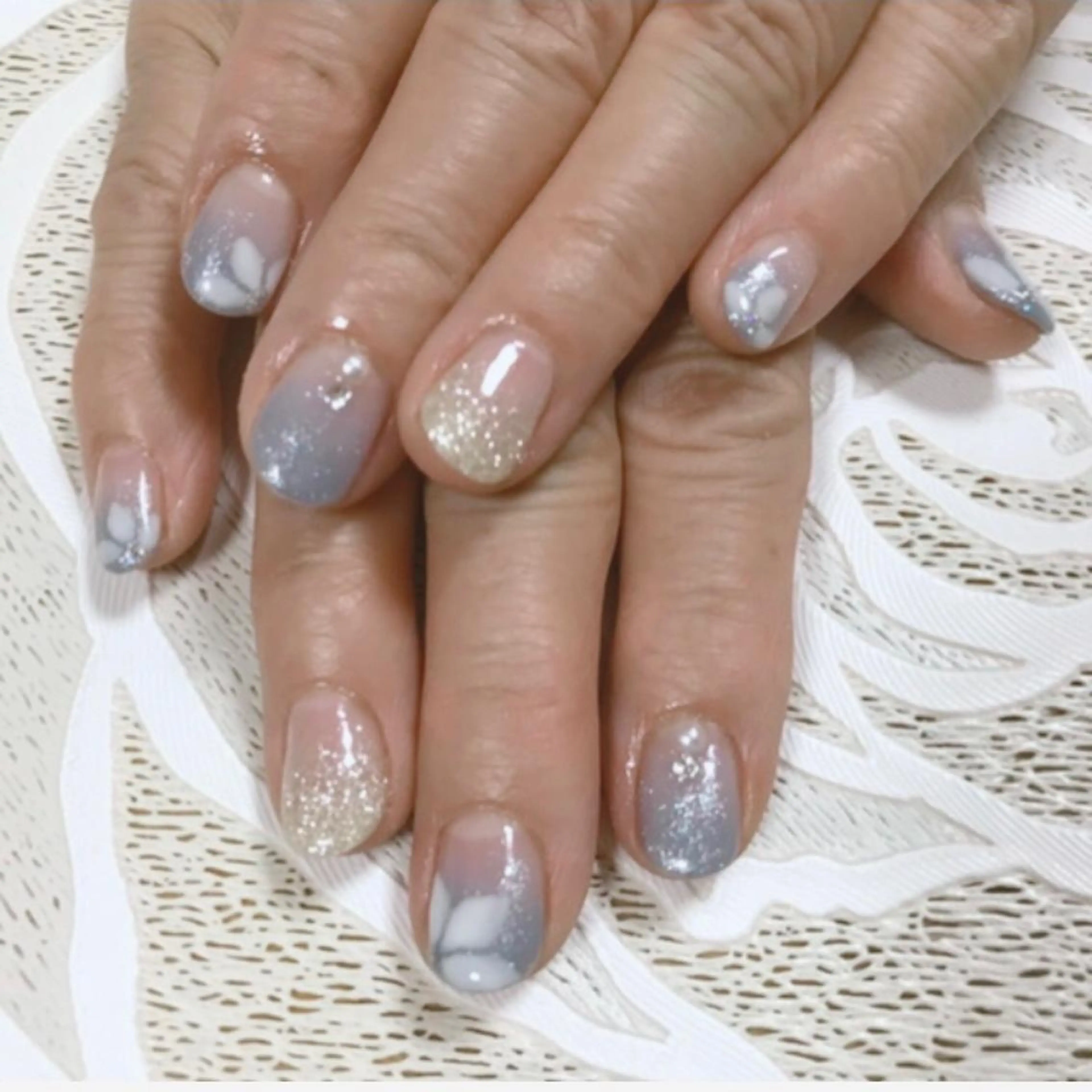 ネイル アートネイル グラデーション ラメ(グリッター) ラメグラデーション ブライダルネイル プライベートサロン BERRY所属・プライベートサロン BERRYのエステ・リラクイメージ