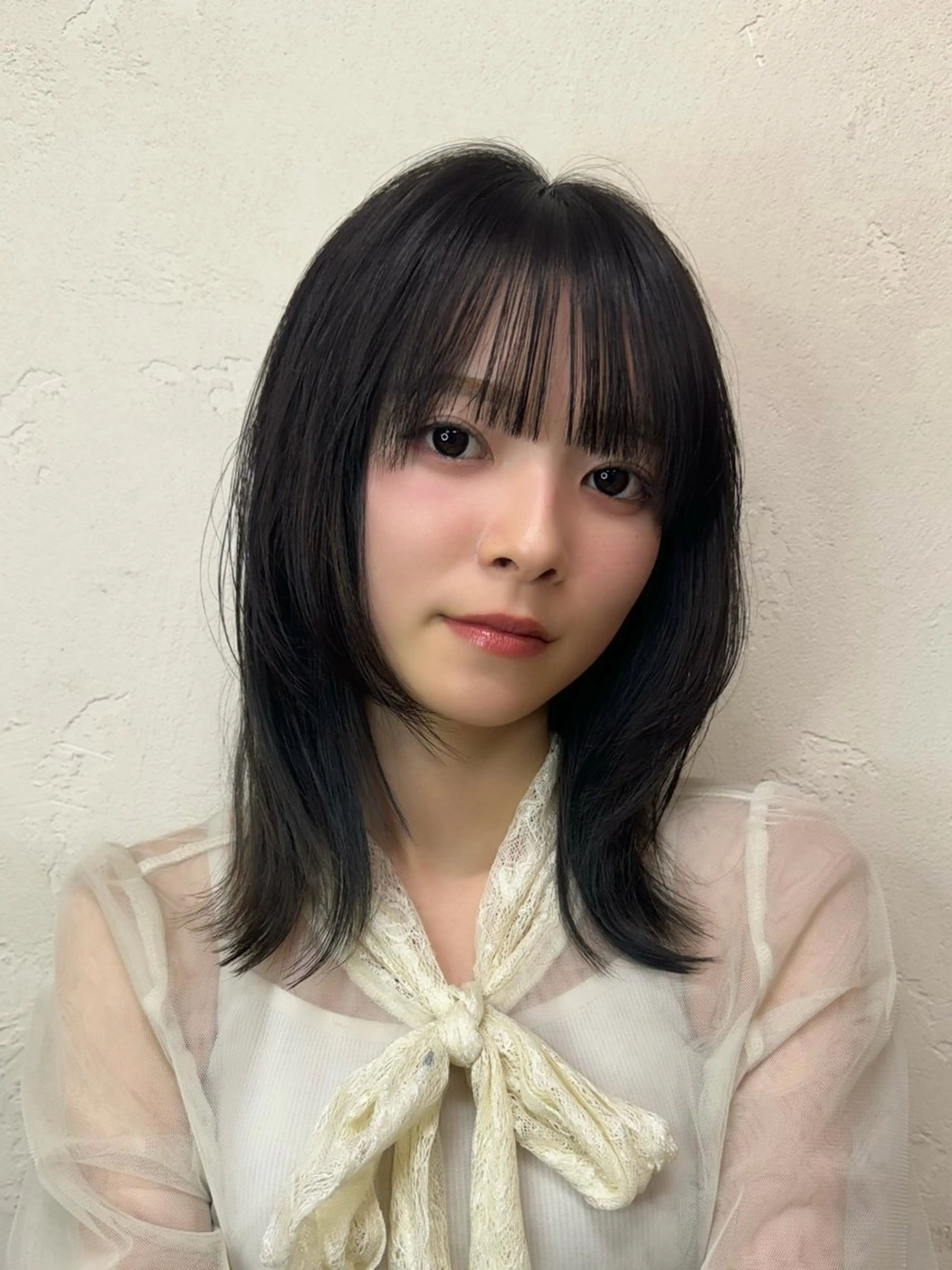 ミディアム 顔まわりレイヤー レイヤーカット Bonheur銀座 /前田 栞九郎のヘアスタイル