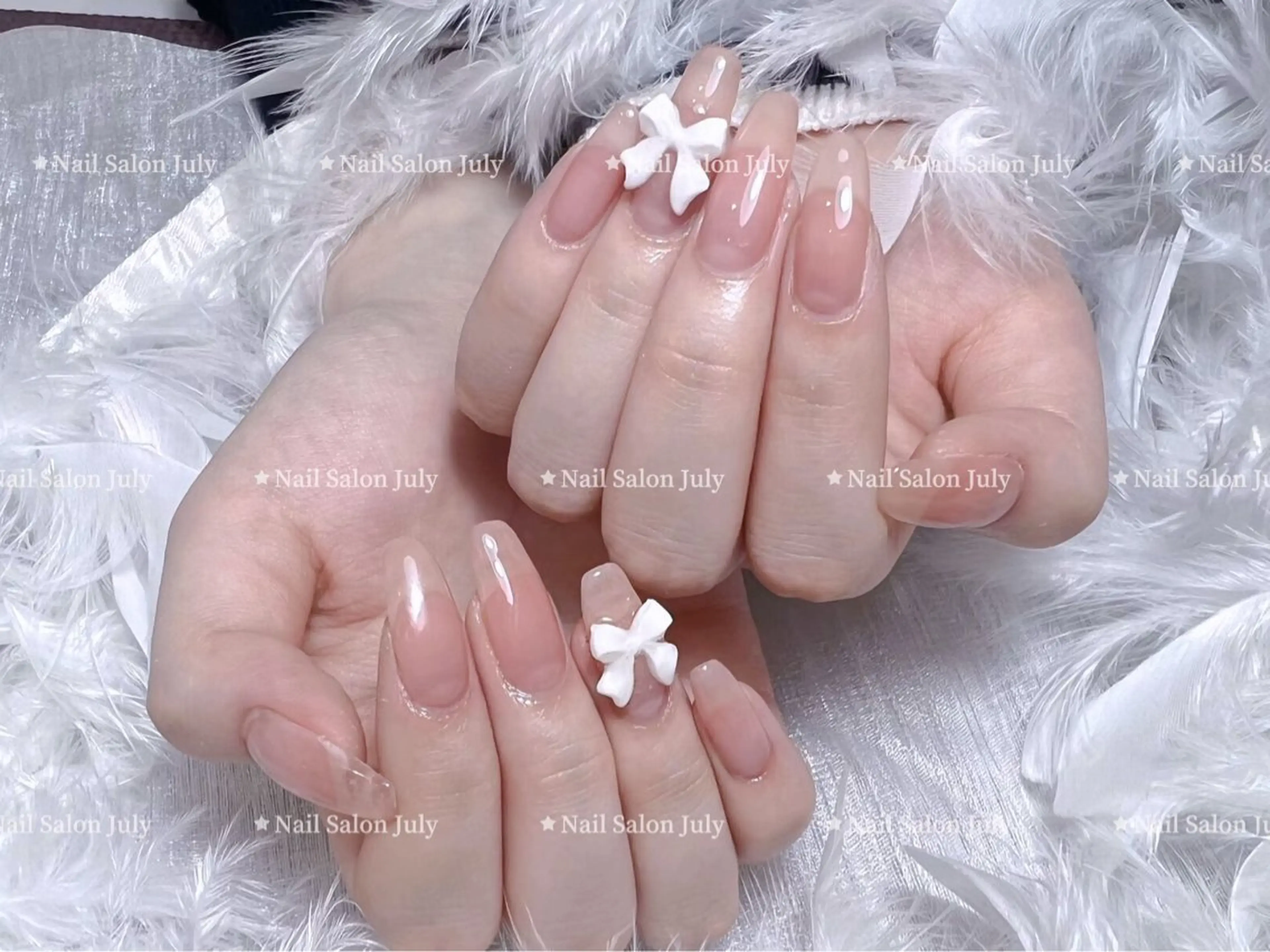 ネイル アートネイル オーロラネイル ジェルネイル ガーリー キラキラネイル ハンドネイル July Salonのネイルデザイン