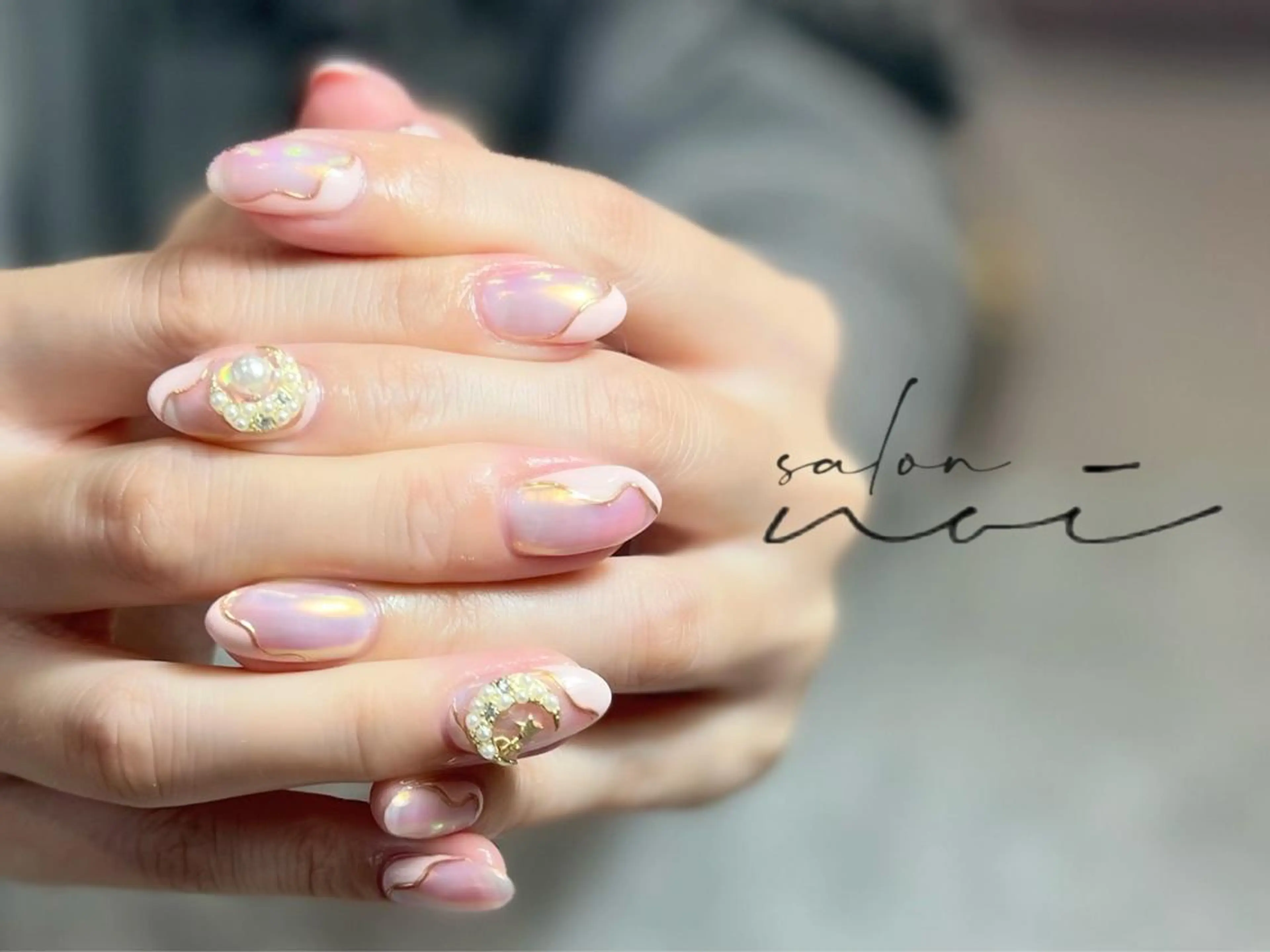 ネイル ミラーネイル ハンドネイル salon noi所属・salon noiのネイルデザイン