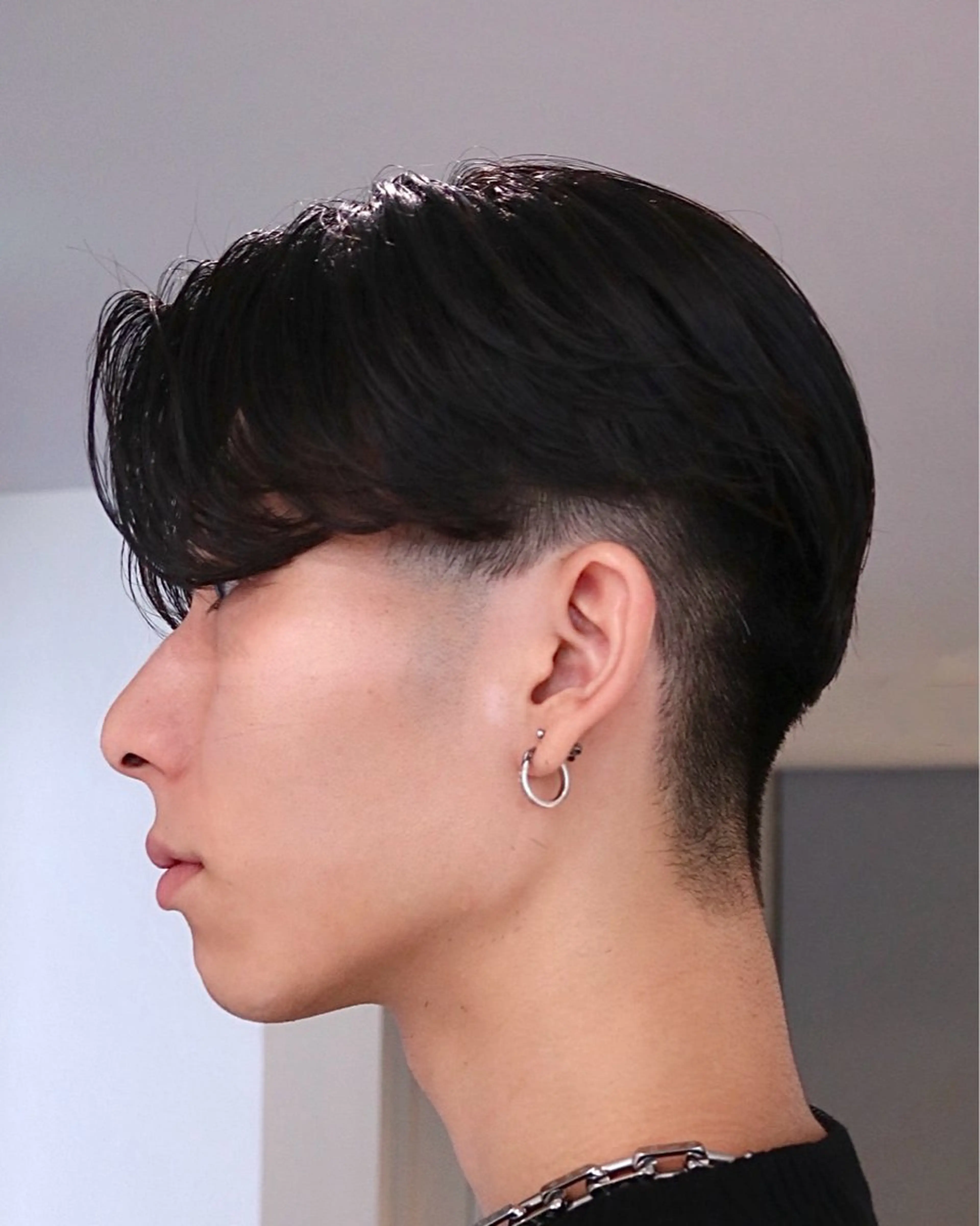 パーマ メンズ センターパート メンズパーマ ニュアンスパーマ カット パーマ Qin shaire salon 原宿verno店所属・【センターパート】 ETO／江藤翼の眉毛・アイブロウイメージ