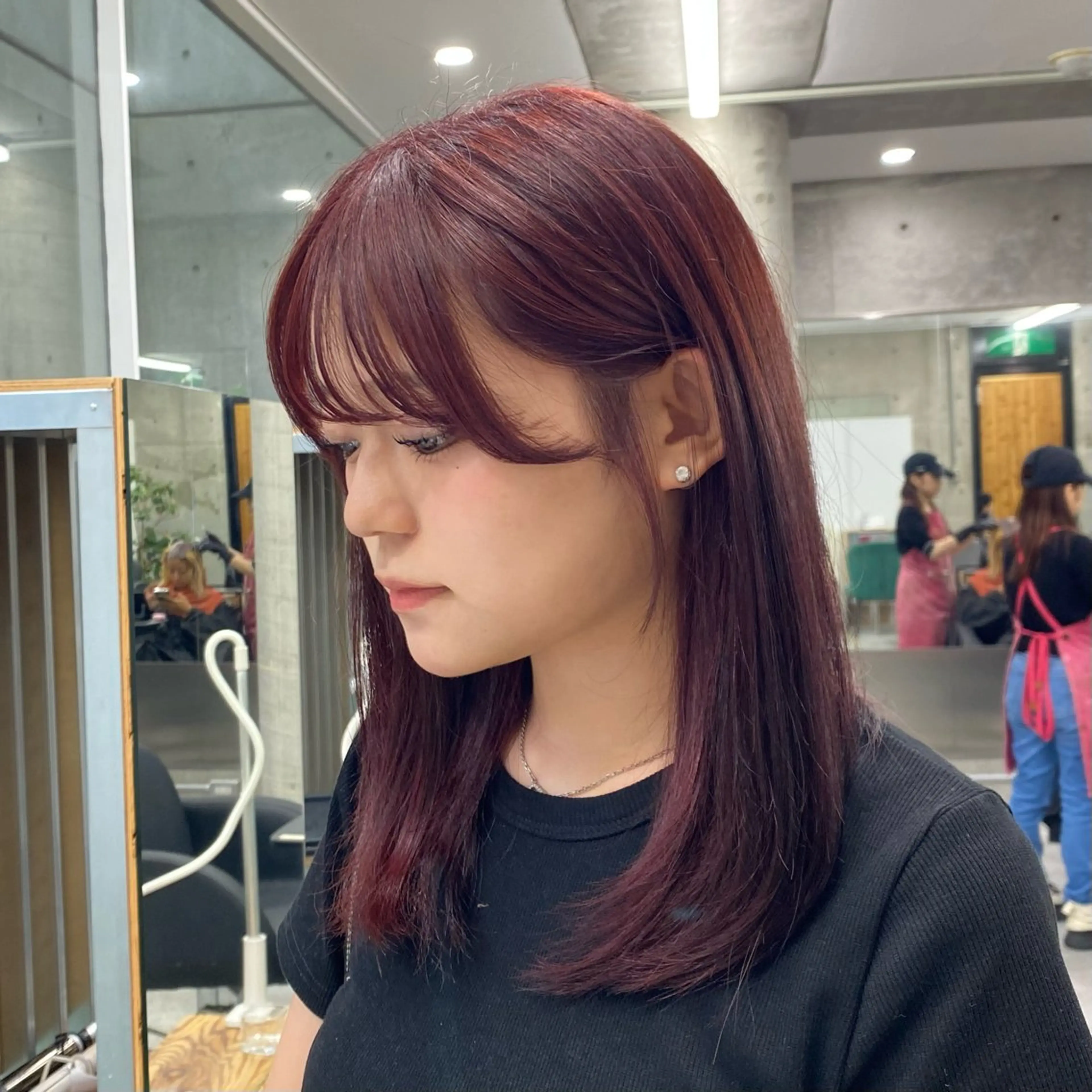 ミディアム ヘアカラー Welring hair salon所属・Runa/大人 かわいいハイトーンのヘアスタイル