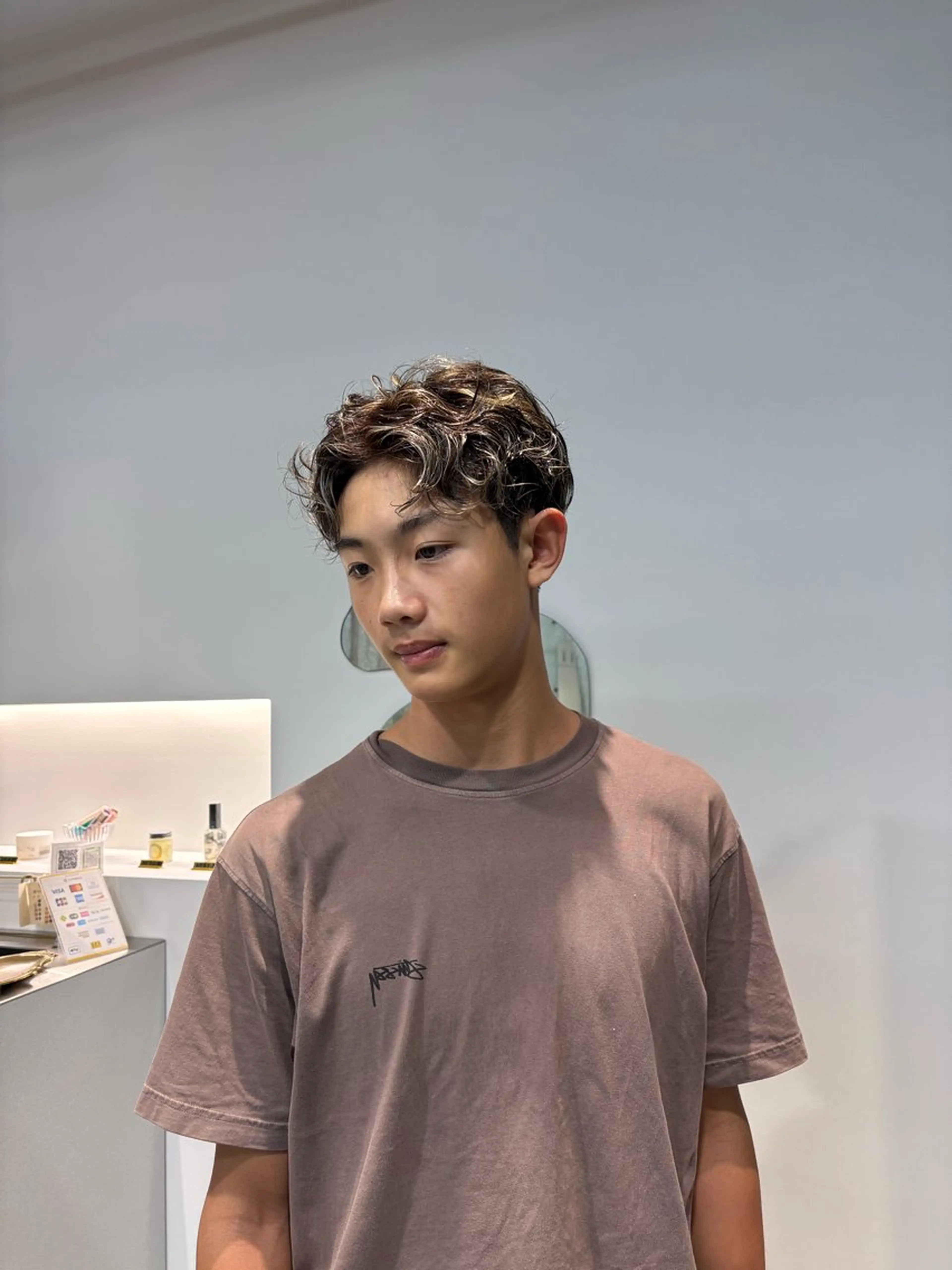 ショート カラー メンズ メンズブリーチ メンズハイライト ブリーチ ハイライトカラー ハイライト é.dit tokyo所属・🍀チナ tina🍀のヘアスタイル