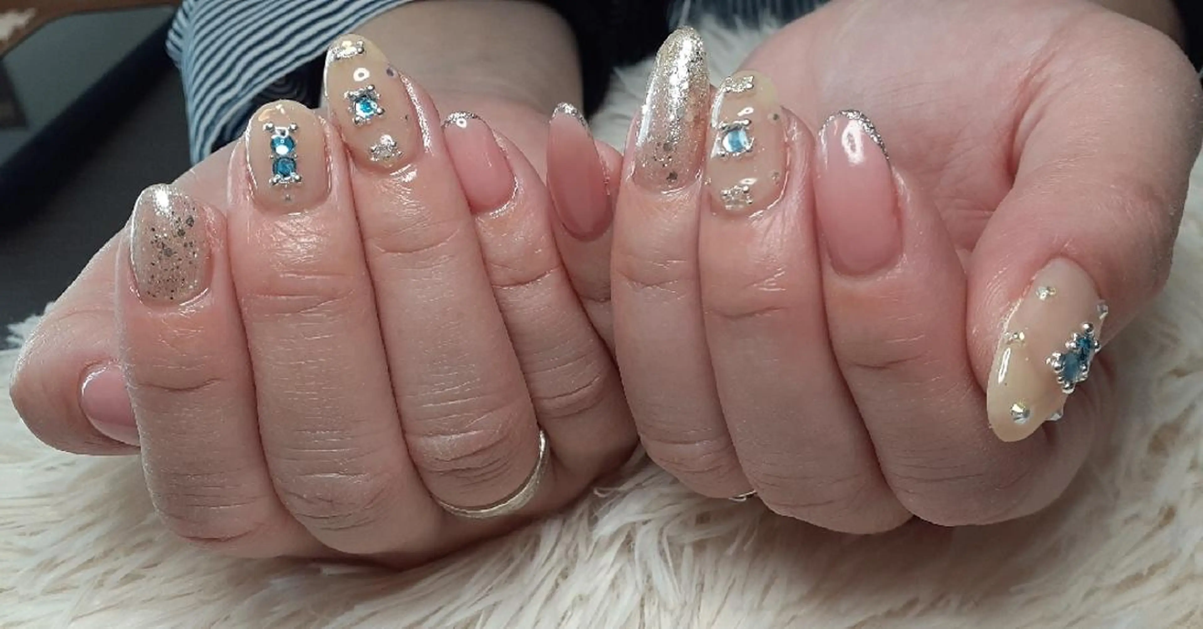 ネイル 大島 さやかのネイルデザイン