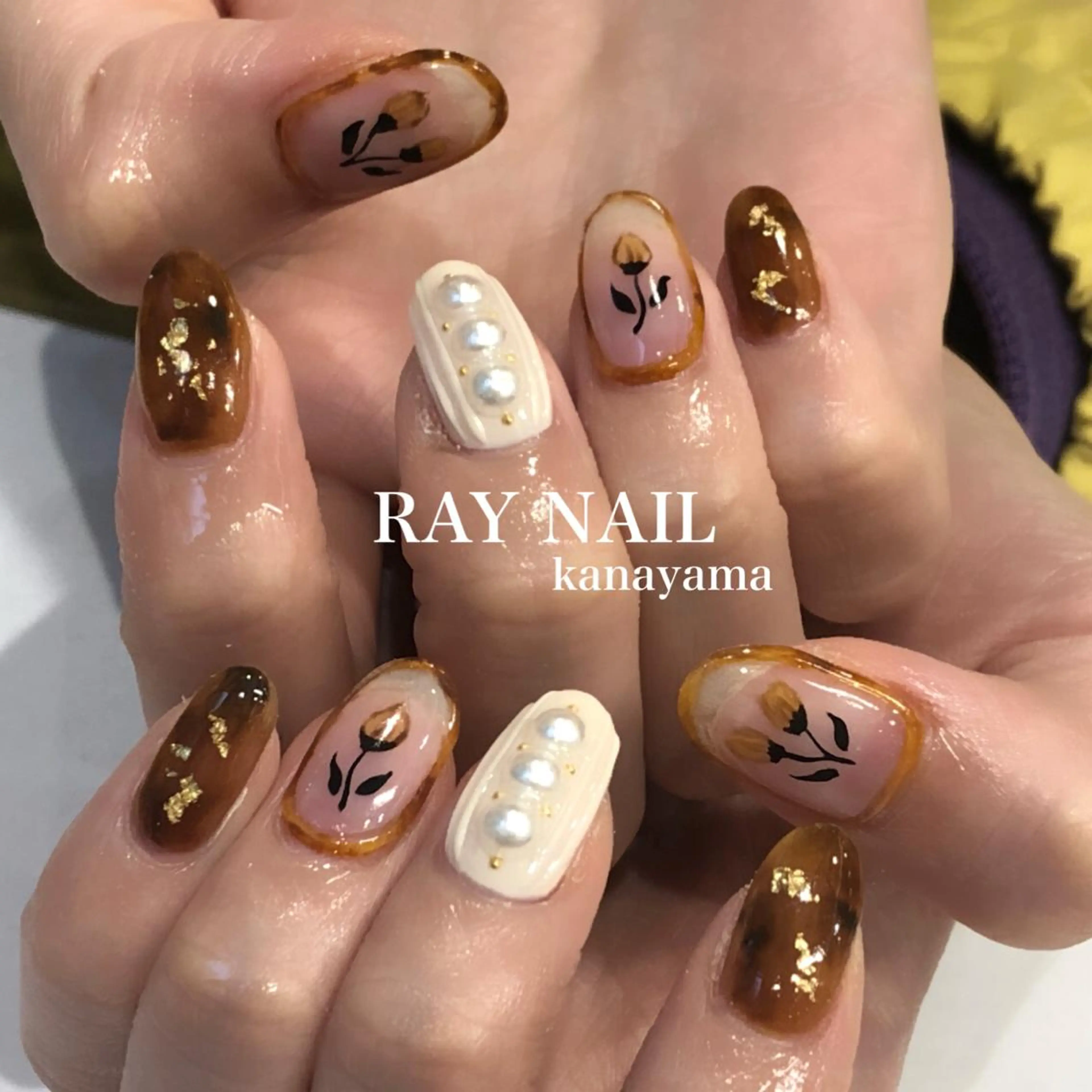 ネイル べっ甲ネイル Arowa 伊田のネイルデザイン