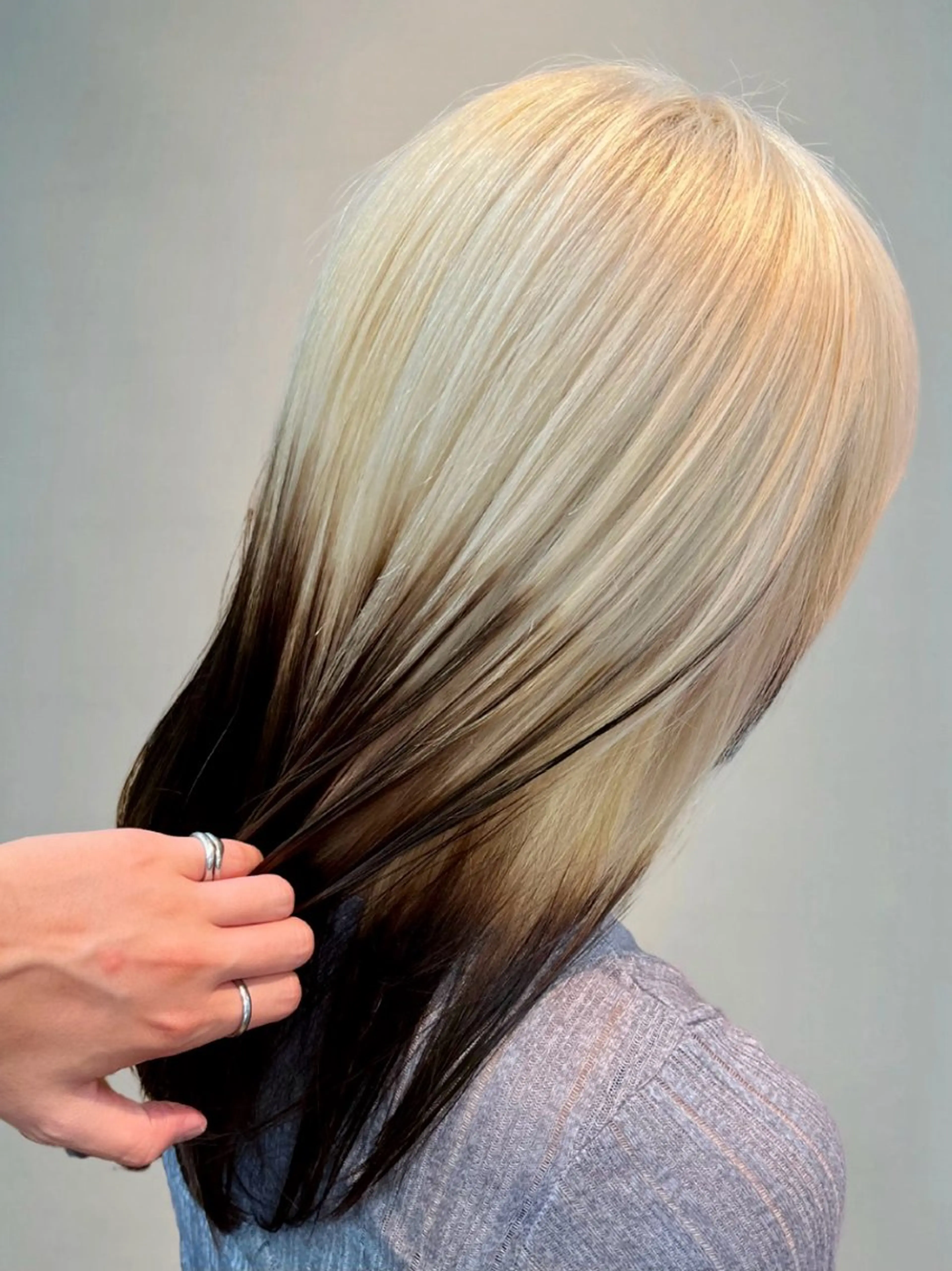 ロング カラー 《髪質改善 UN BLEACH》のヘアスタイル