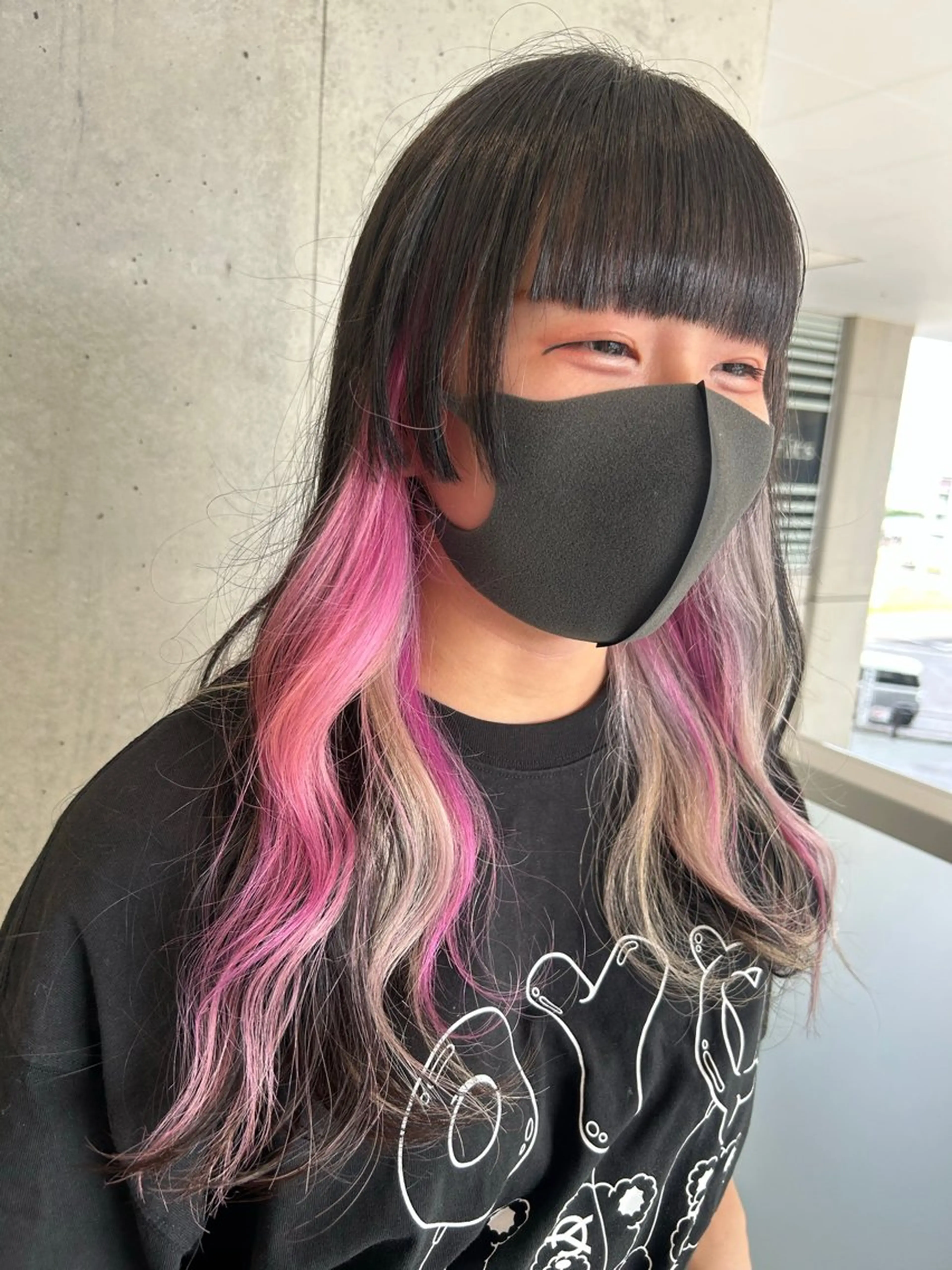 ロング カラー イヤリングカラー インナーカラー ピンクカラー 髪質改善/縮毛矯正 ツヤ髪🩷さつきのヘアスタイル