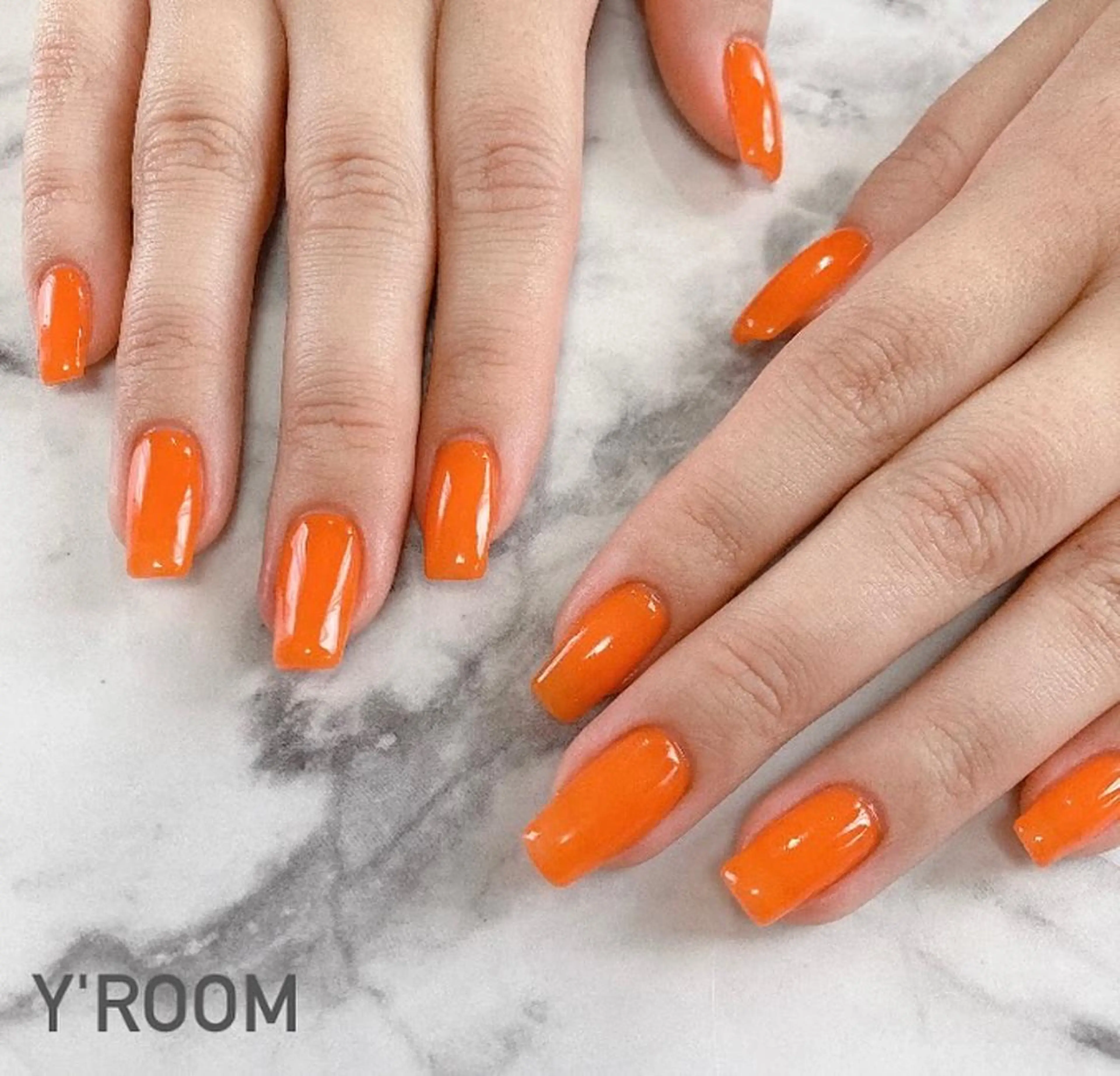 ネイル オーロラネイル フラッシュネイル フットネイル ジェルネイル 氷ネイル・うるうるネイル ハンドネイル YUKA （ネイリスト）のネイルデザイン