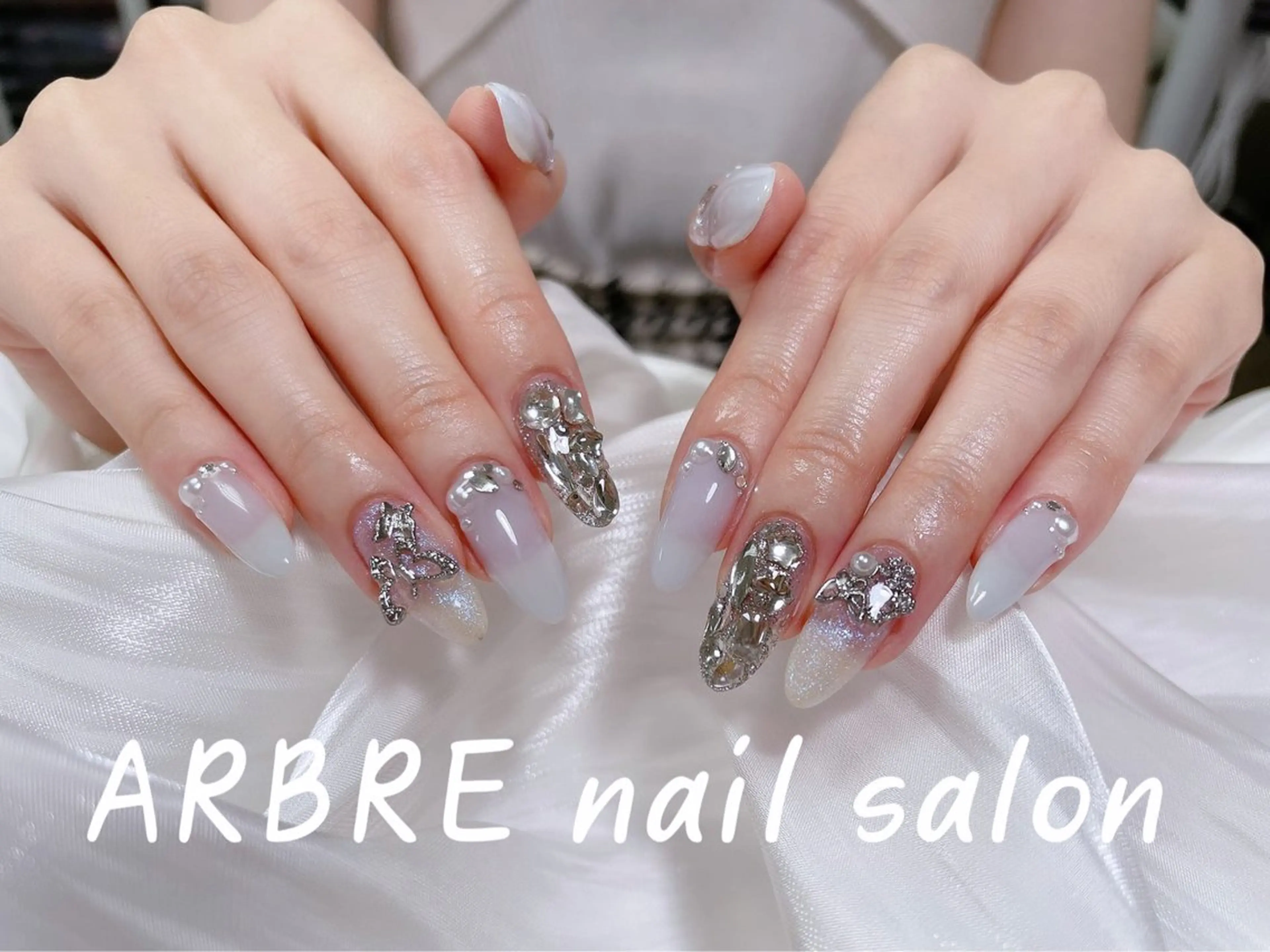 ネイル ハンドネイル ハンドケア 小林 凛のネイルデザイン