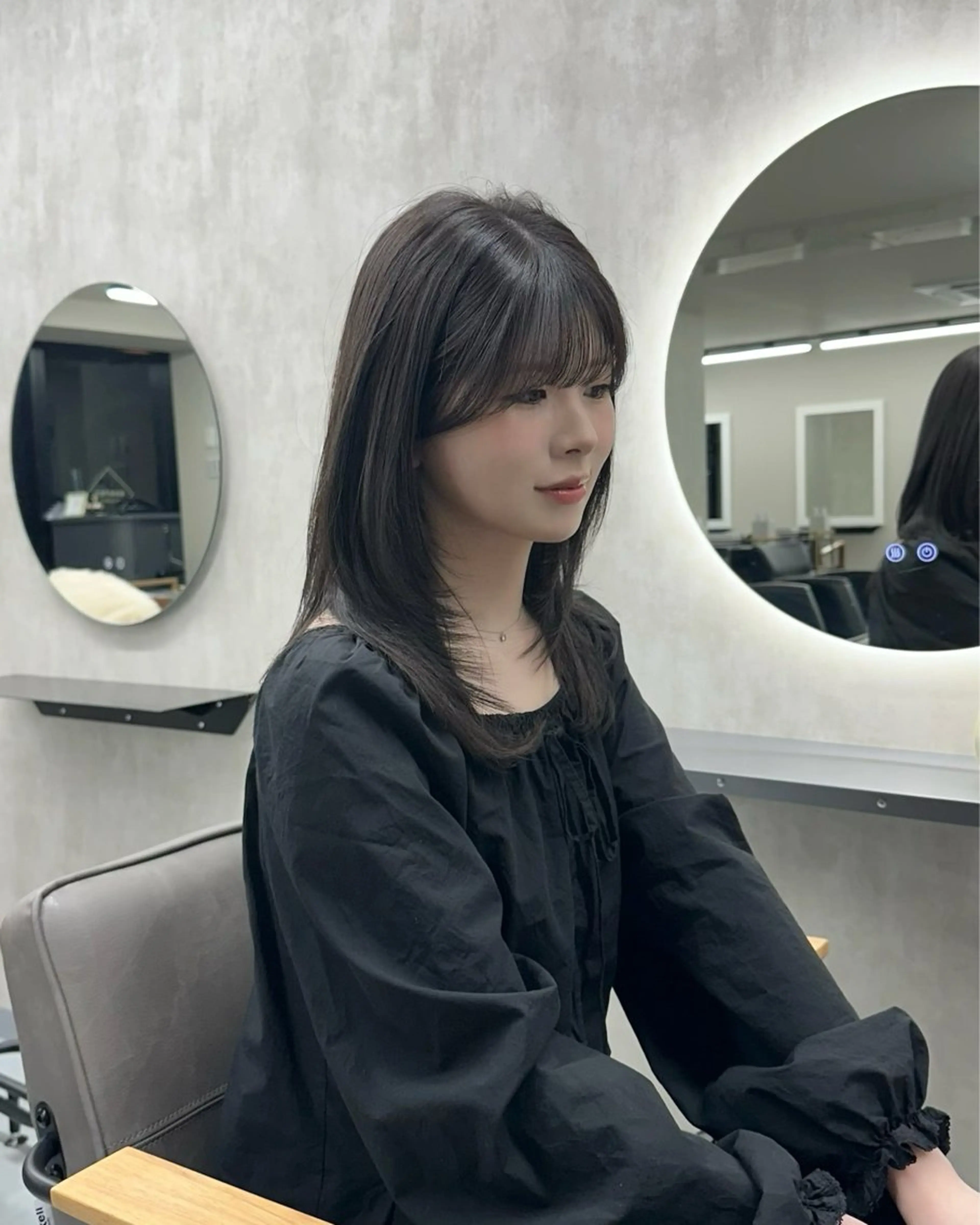 セミロング カラー オリーブカラー 韓国レイヤー・ボブ/ 暖色⭐️優香⭐️のヘアスタイル