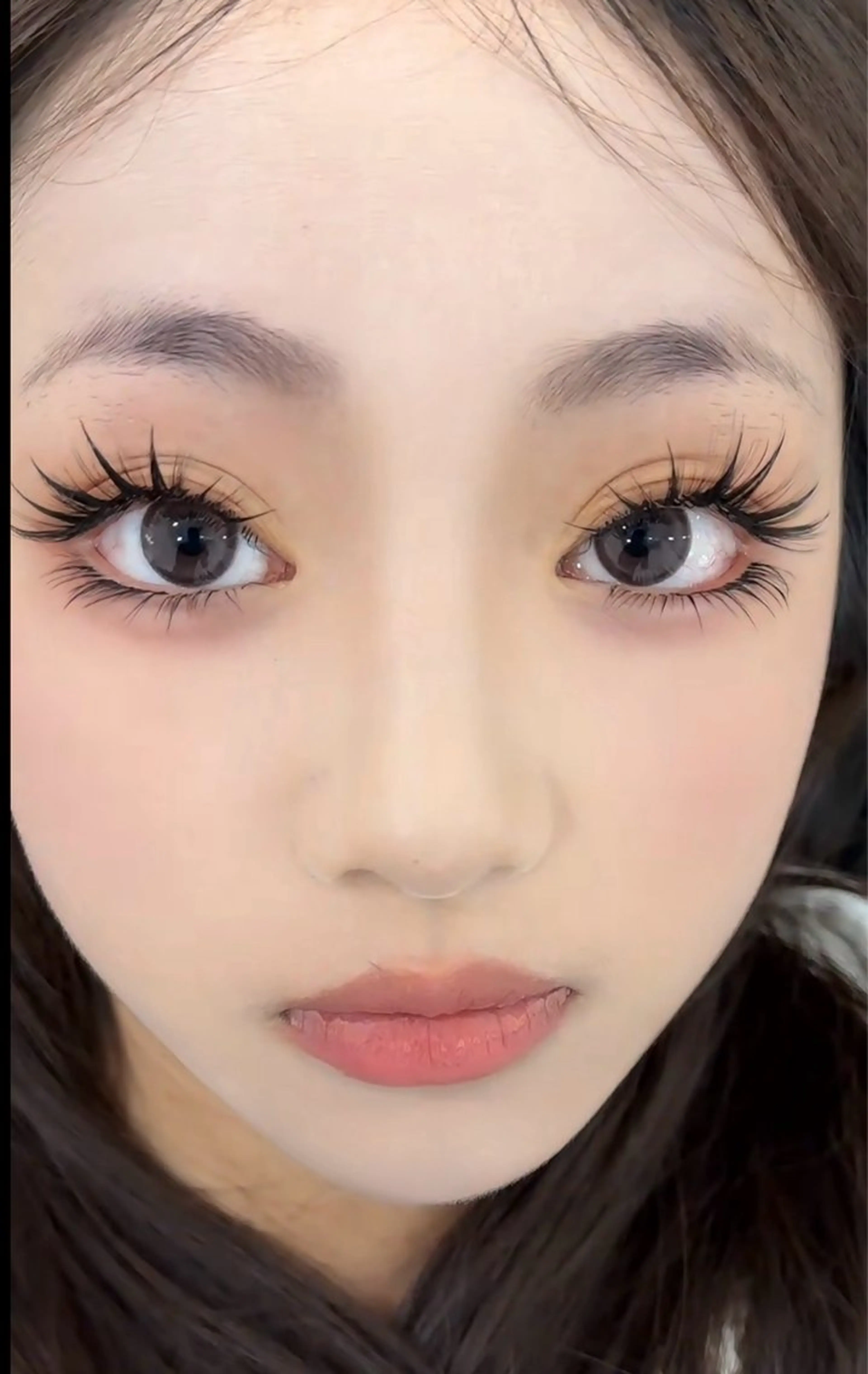 マツエク・マツパ 束感まつ毛 カラーマツエク フラットラッシュ パリジェンヌラッシュリフト まつげパーマ ミユ 横浜のマツエク・マツパデザイン