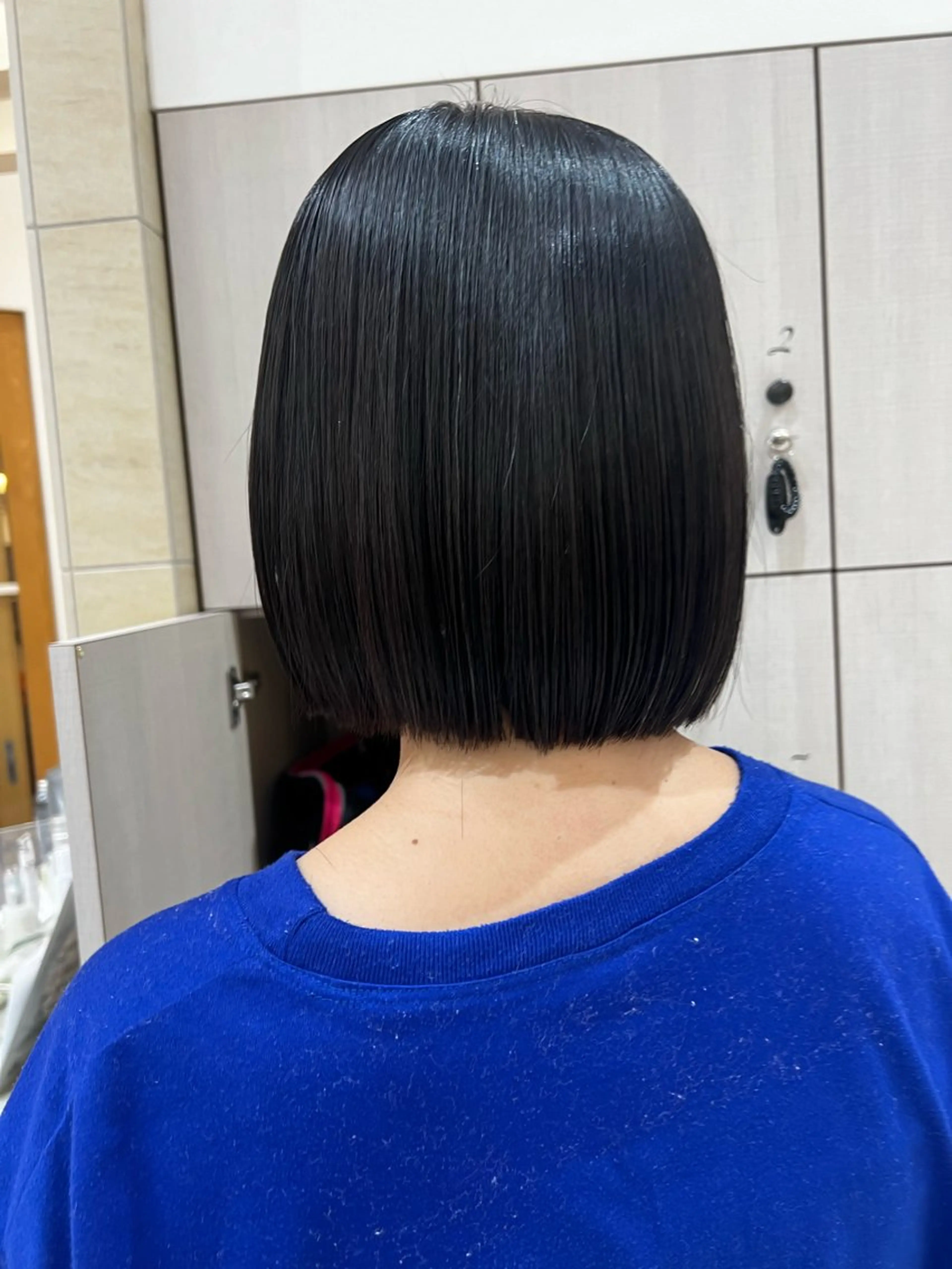 ショート ハイトーンカラー 中村優成のヘアスタイル