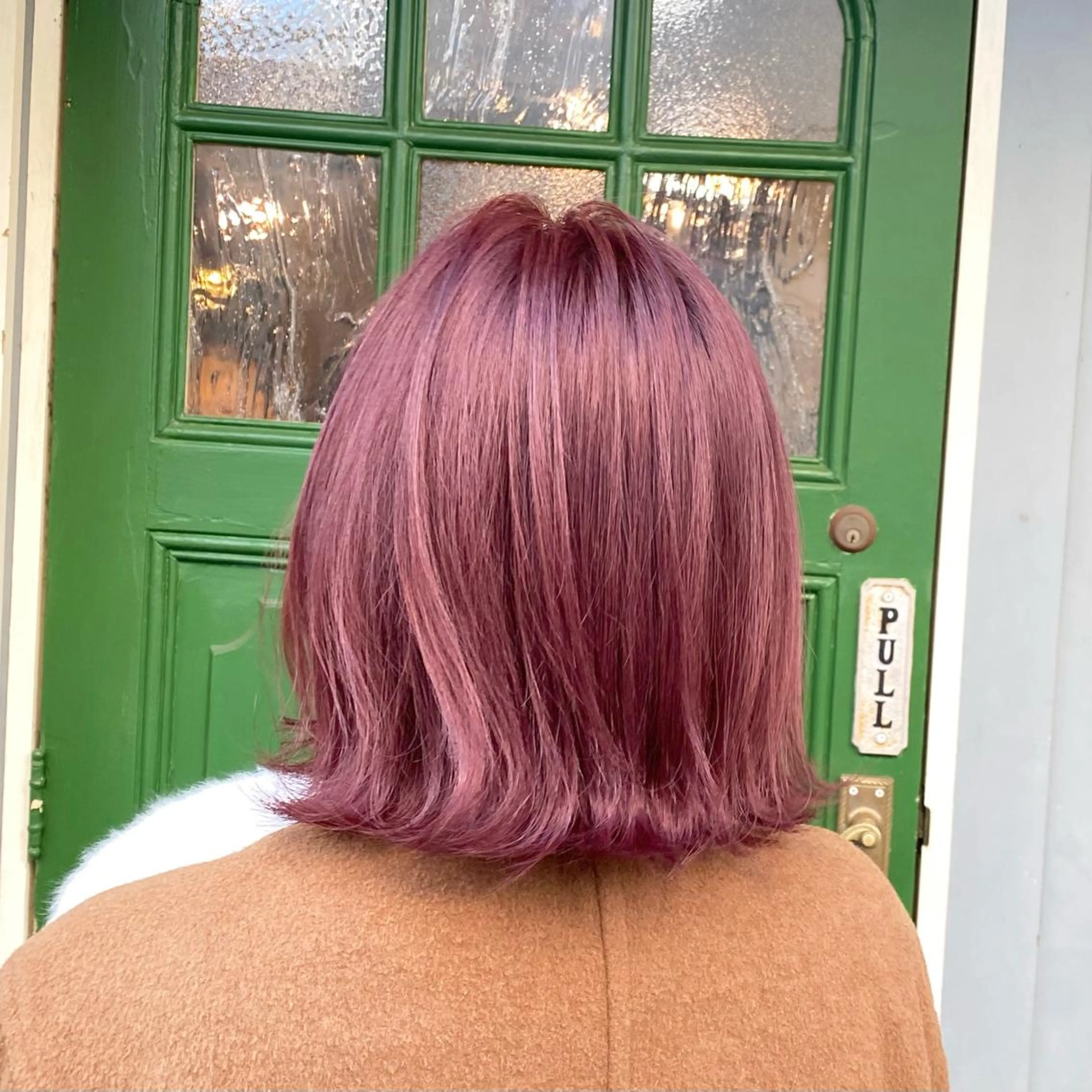 ショート カラー ベージュカラー ブリーチ ケアブリーチ ピンクカラー ピンクベージュ カット ヘアカラー トリートメント BRITS 渡辺 菜々子のヘアスタイル