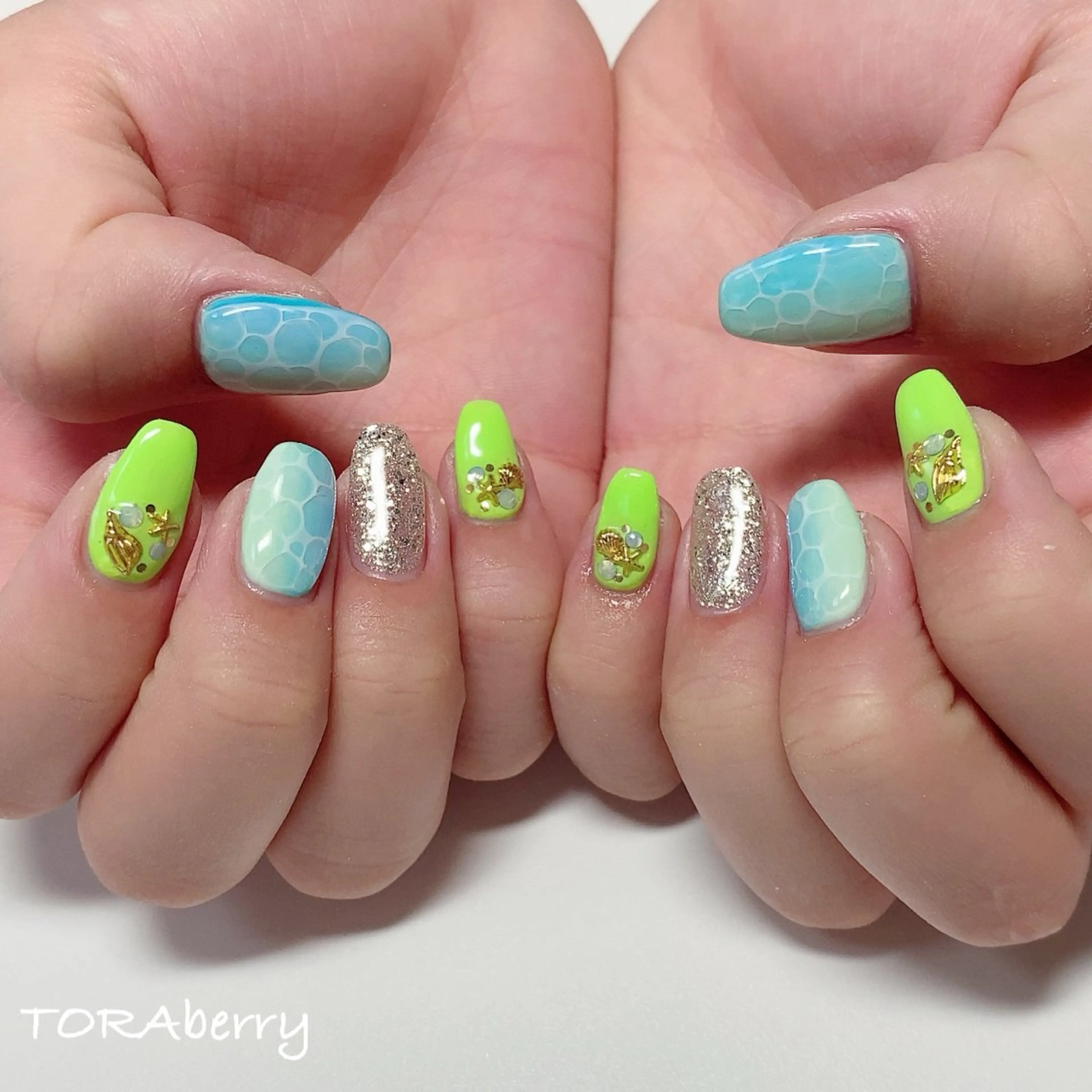 ネイル ハンドネイル ネイリスト なつみのネイルデザイン