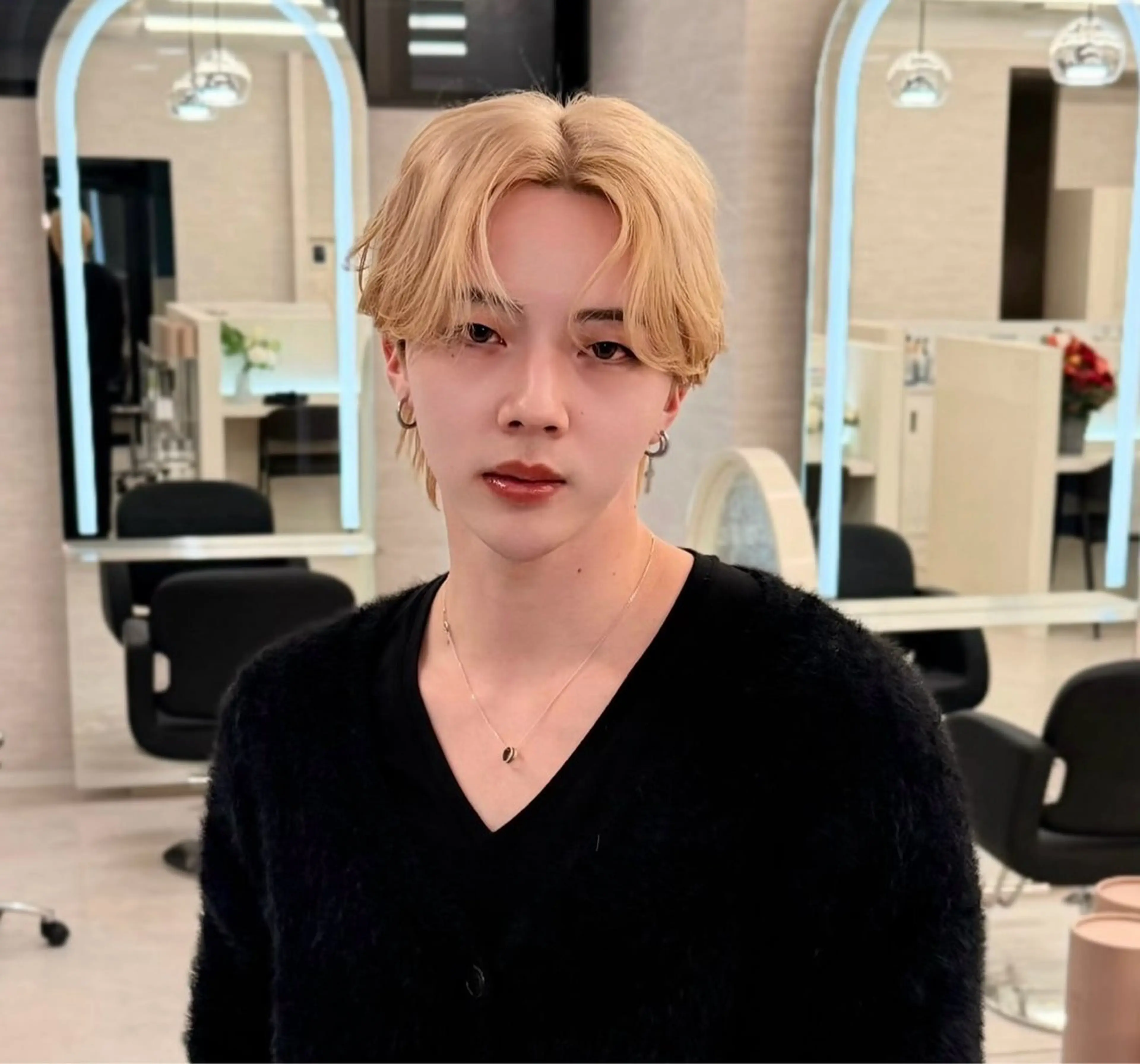 カラー メンズ メンズハイトーン メンズ韓国風 ハイトーンカラー カット ヘアカラー 韓国メンズヘア☆ 韓国ボブYUTOのヘアスタイル