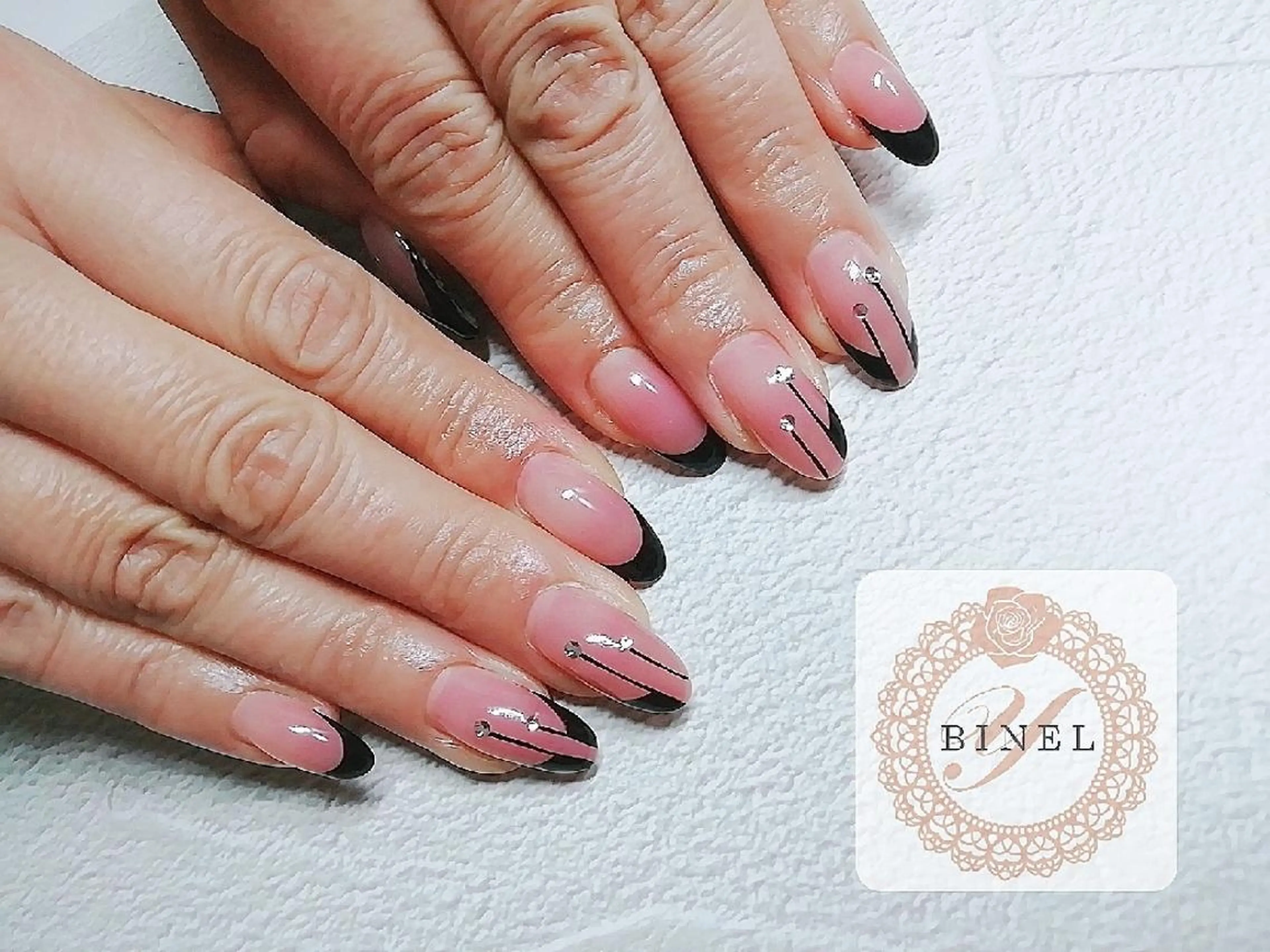 ネイル 持ち込み ハンドネイル Nail Salon Y.BINELのネイルデザイン