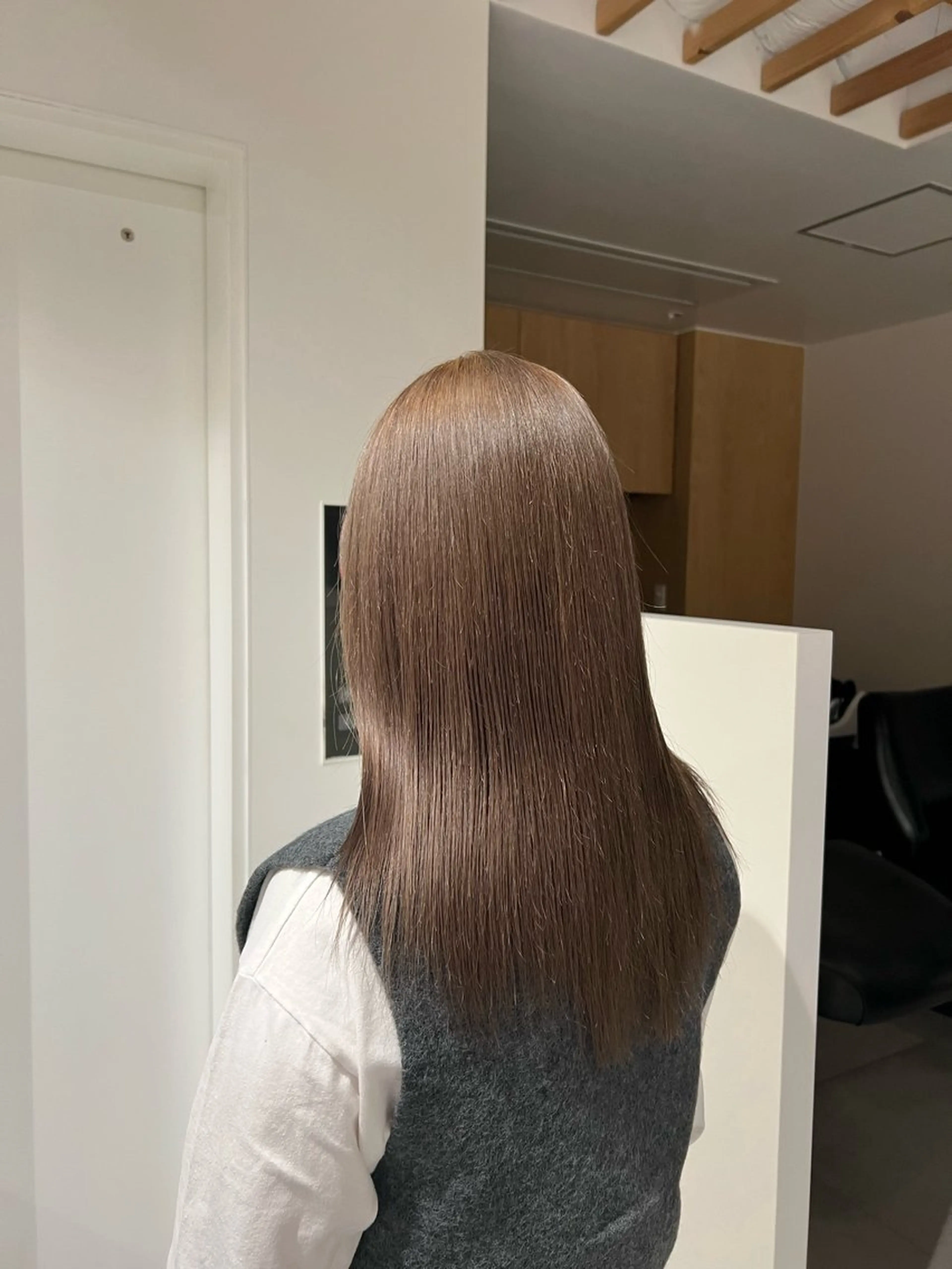 ロング カラー three所属・🦄今西 利音🦄のヘアスタイル