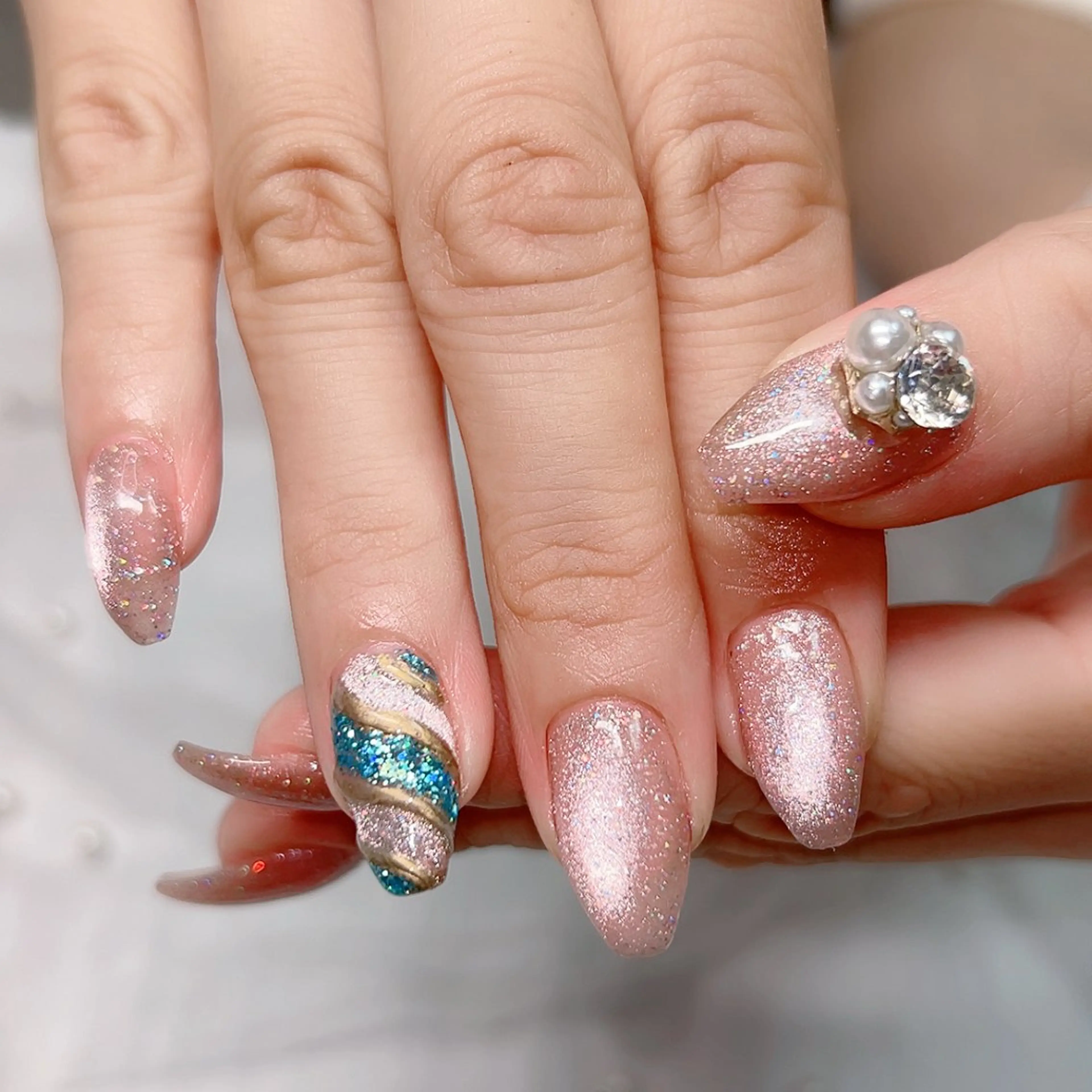 ネイル ロングネイル シルバー ハンドネイル Cute Tips nailのネイルデザイン
