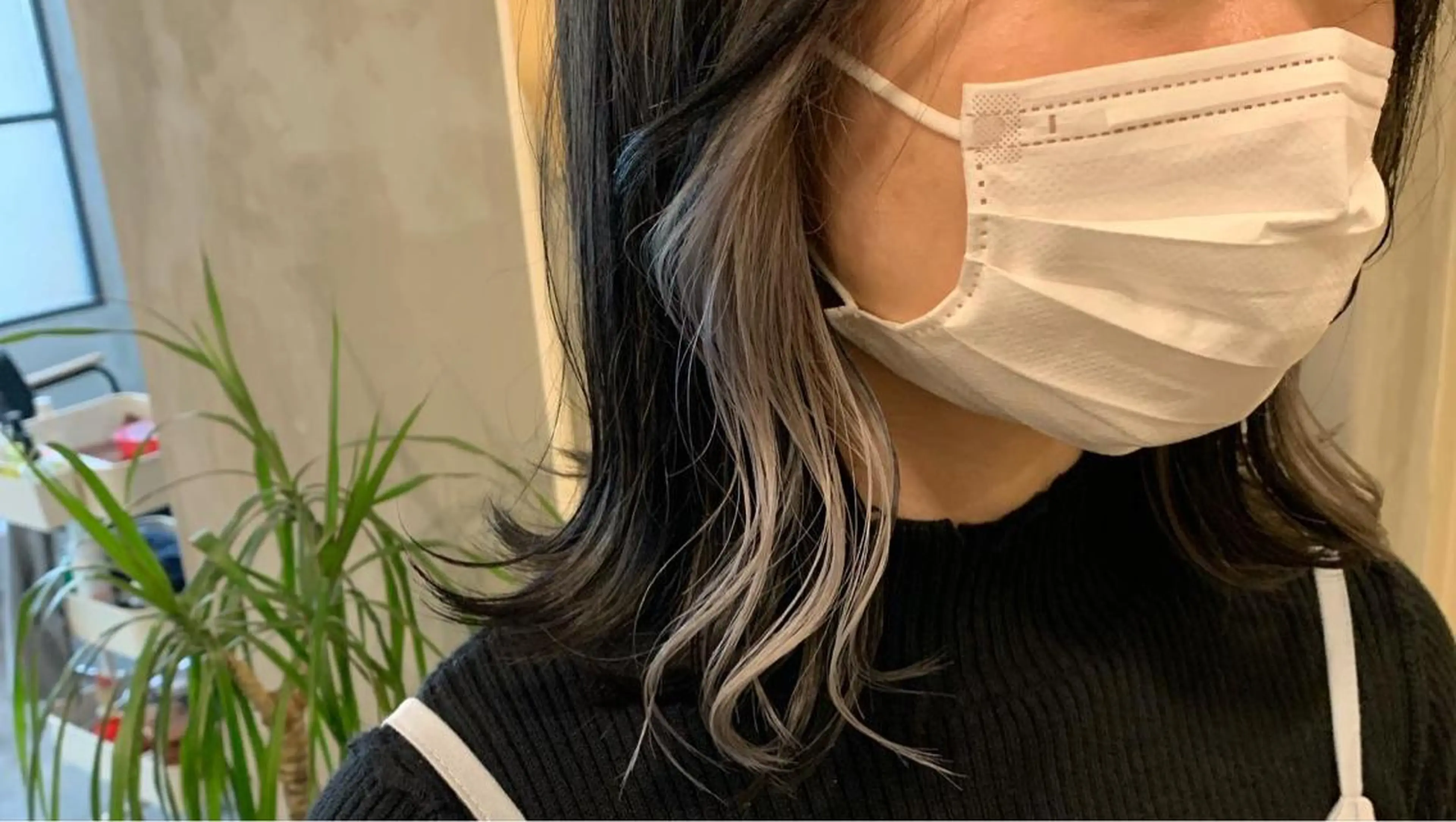 ミディアム カラー インナーカラー シルバー 🫧レイヤーカット/ 韓国ヘア🫧白石輝のヘアスタイル