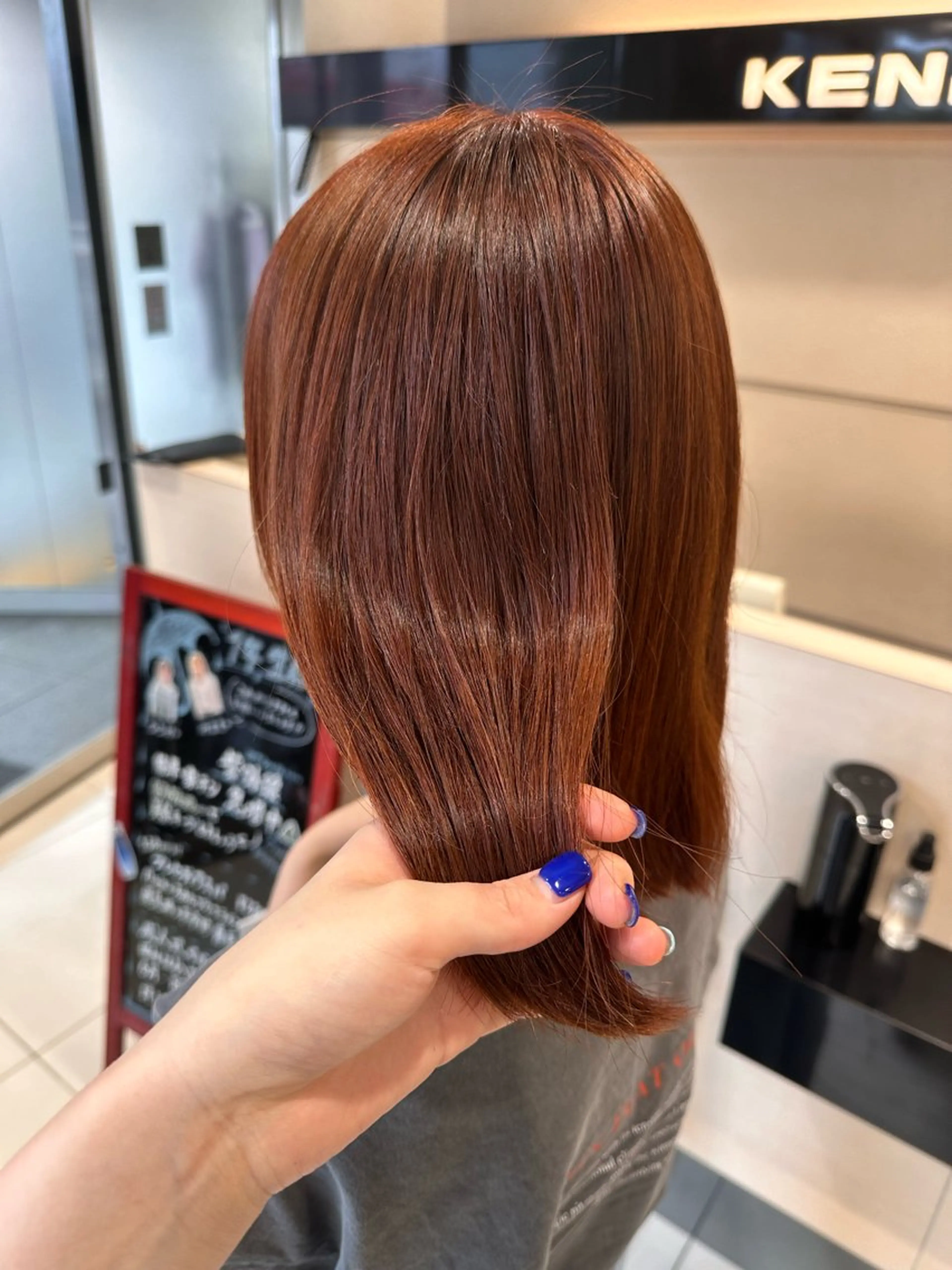 ミディアム カラー オレンジ カット ヘアカラー クロスパーマ/うる艶 カラー/Kurumiのヘアスタイル