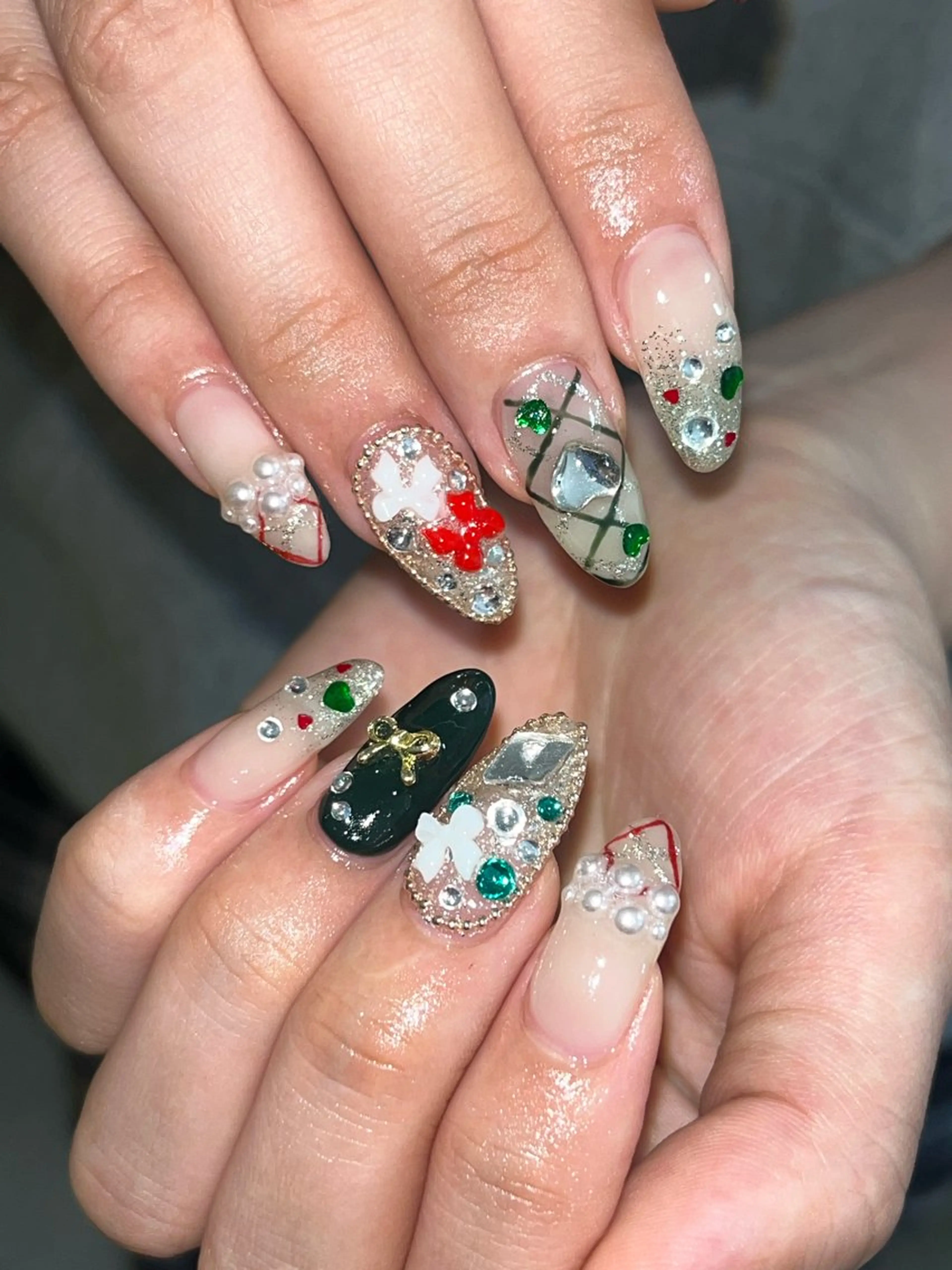 ネイル ハンドネイル elen南越谷 Rina𖥔⋱のネイルデザイン