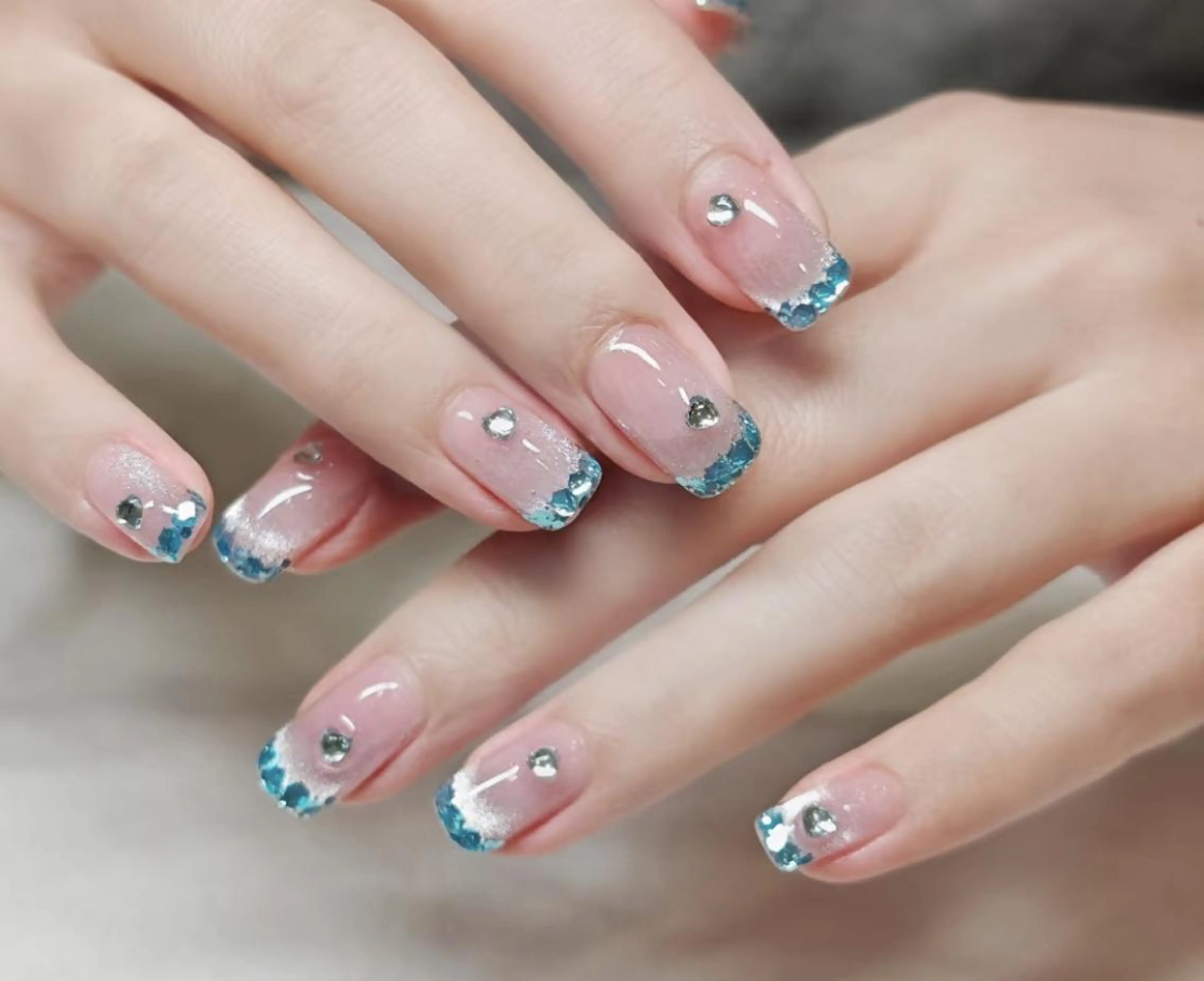 ネイル ハンドネイル 🎀 Ayaka_nailのネイルデザイン