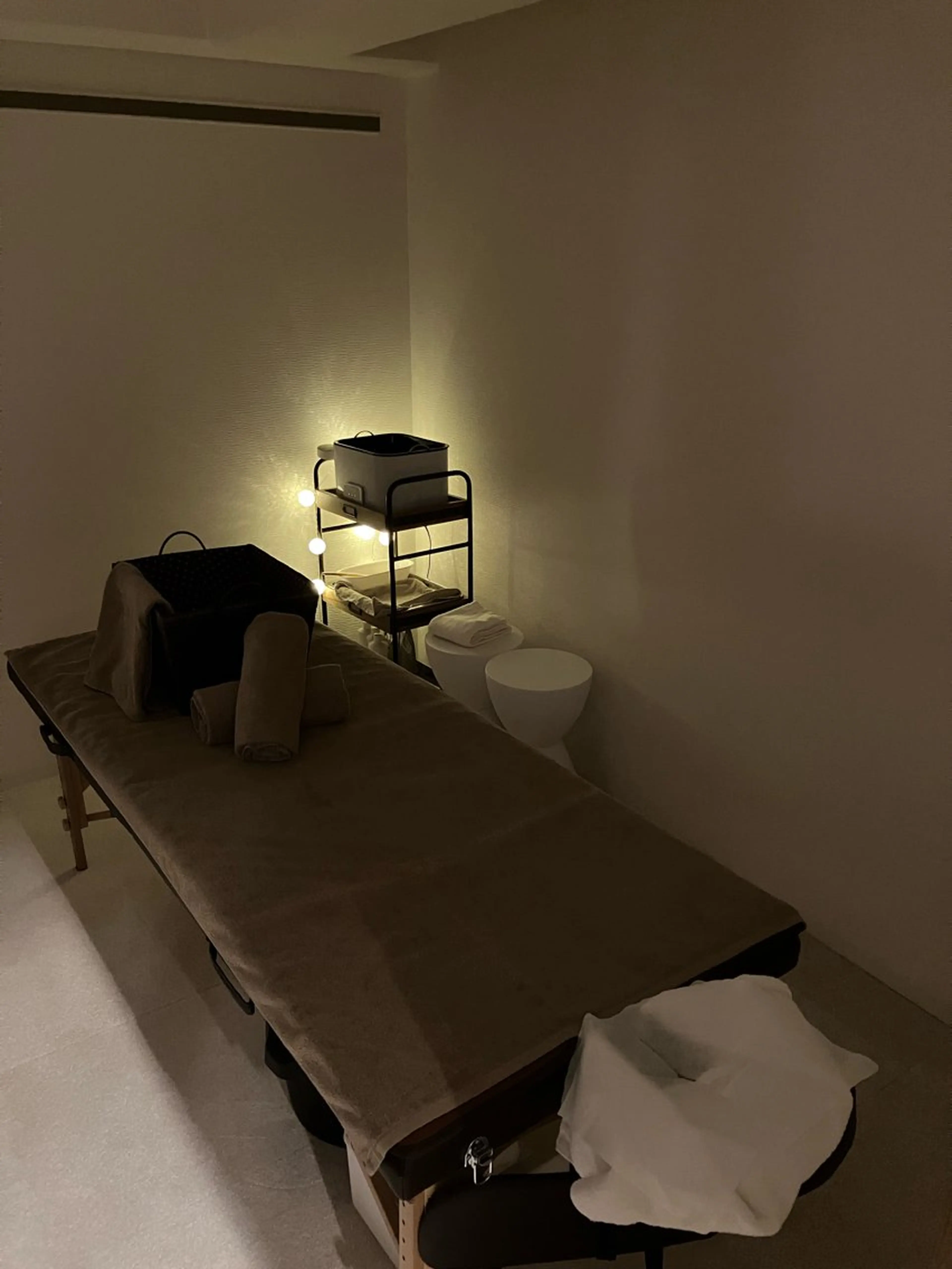 アロマホットストーン 【ル・プランジェ】のエステ・リラクイメージ