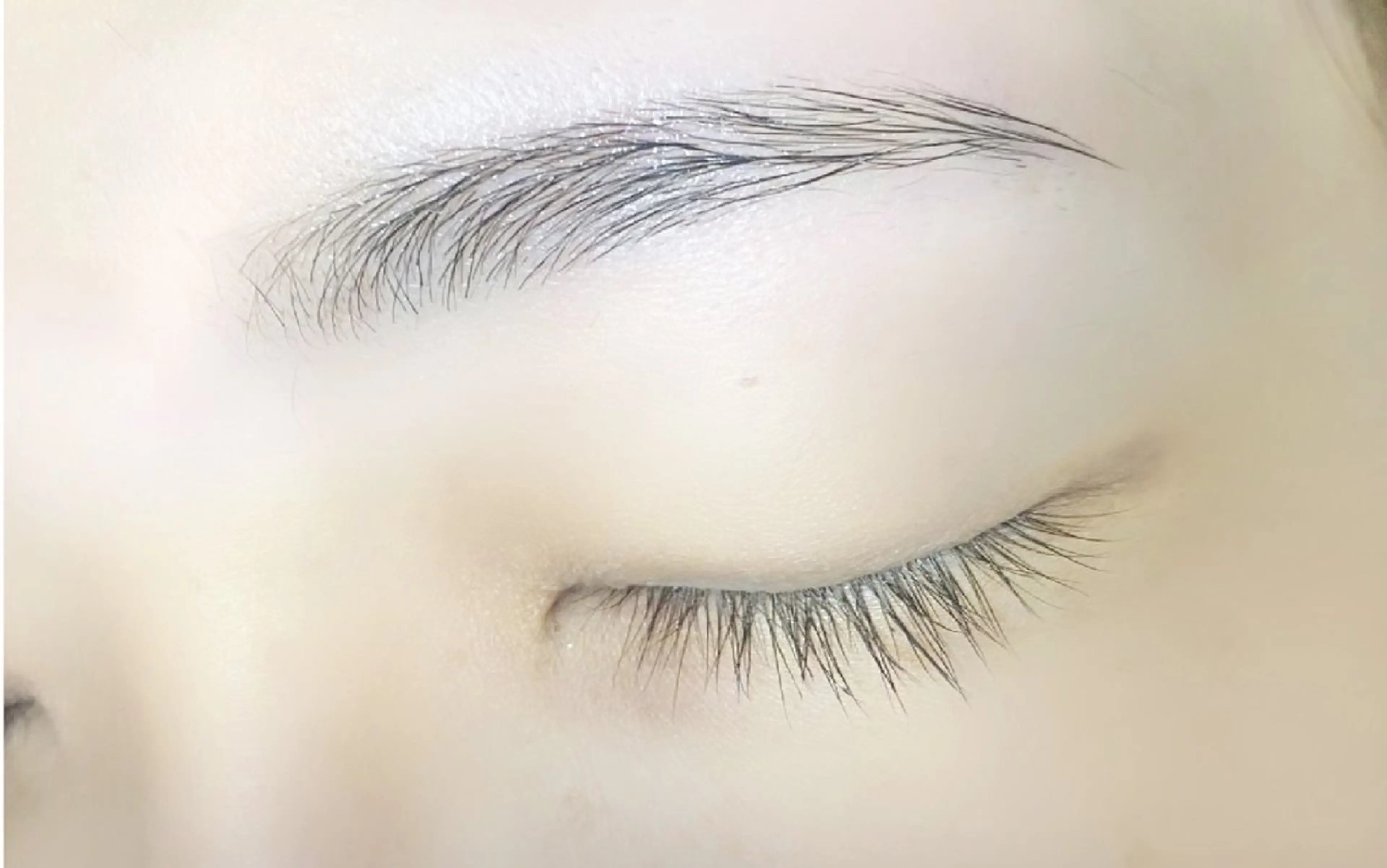 アイブロウ Viva所属・Viva まつげとまゆげサロンのマツエク・マツパデザイン