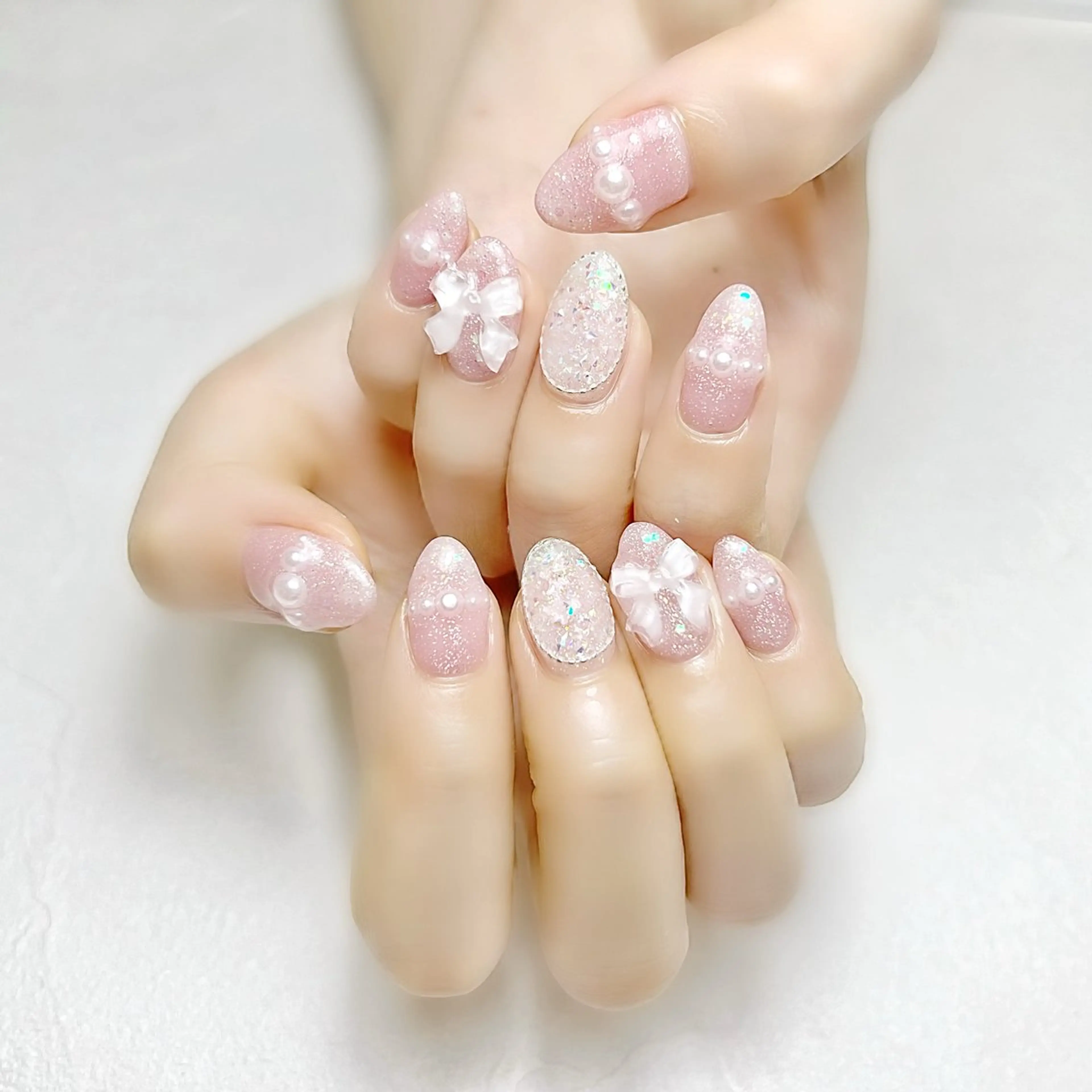 ネイル ラメ(グリッター) リボン ワンホンネイル rouse nail RISATOのネイルデザイン