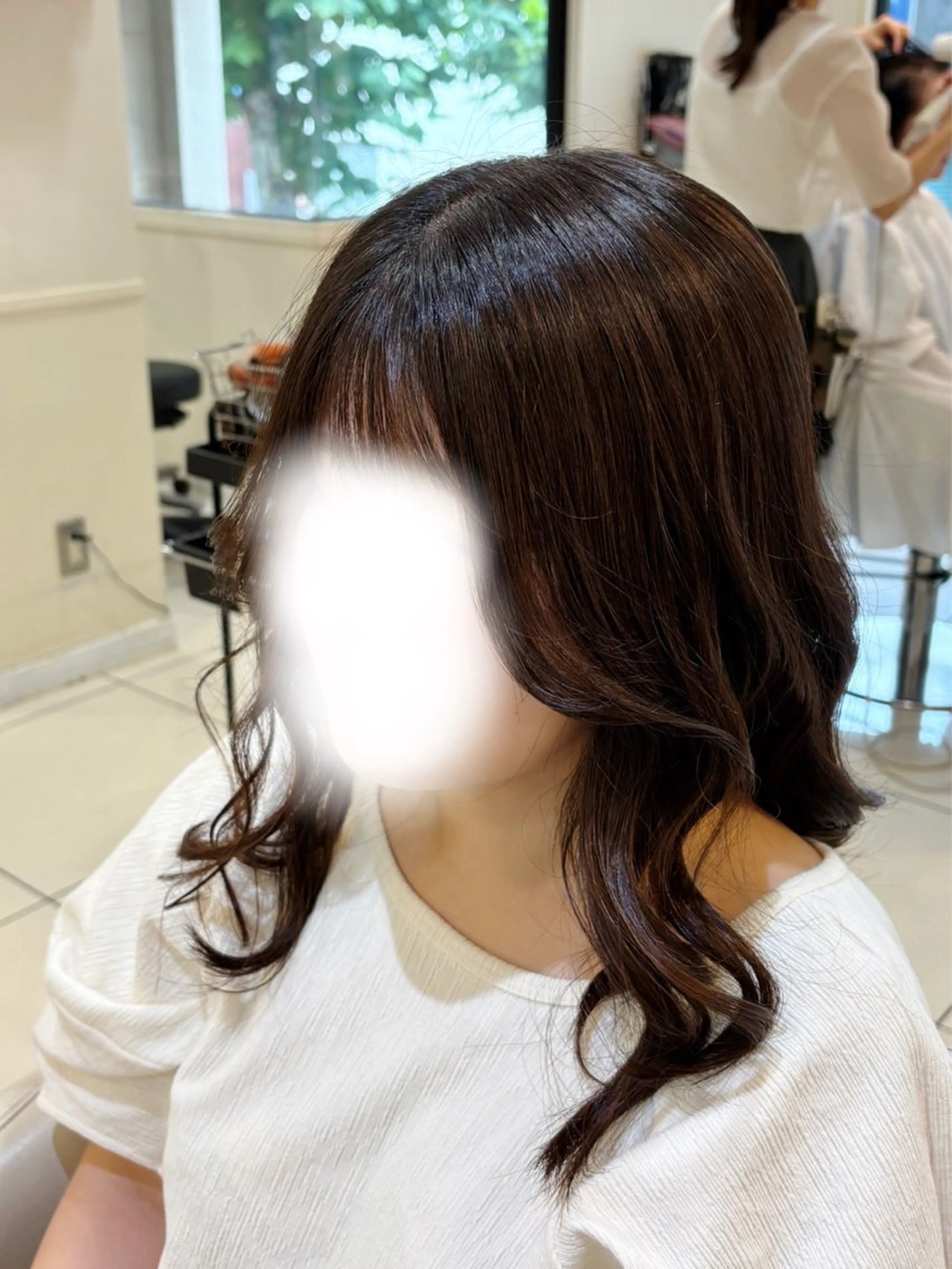 セミロング 韓国風ヘア カット 高橋 佑のヘアスタイル