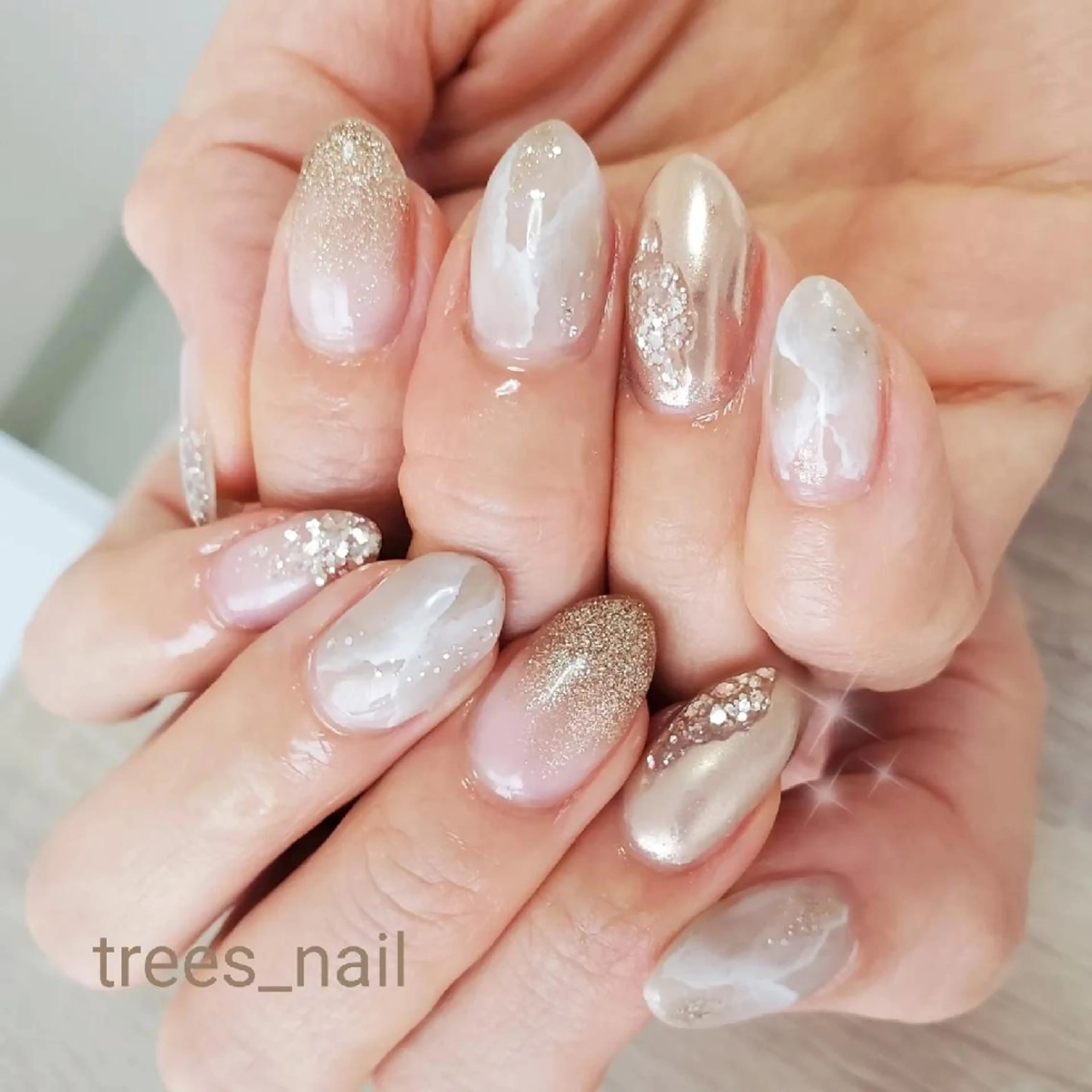 ネイル ラメ(グリッター) ラメグラデーション マットネイル ミラーネイル ニュアンスネイル ハンドネイル フットネイル trees_ nailのネイルデザイン