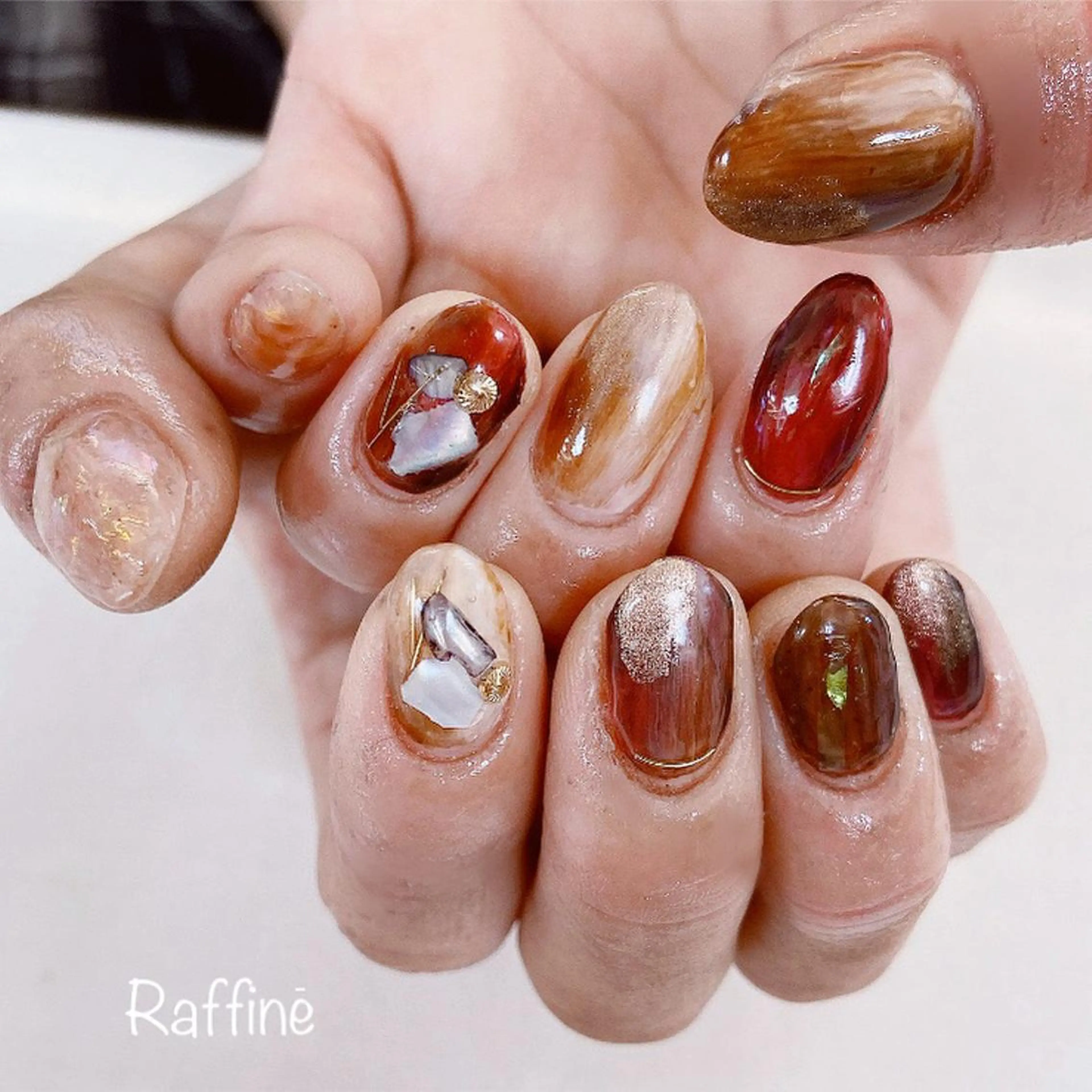 ネイル 韓国風✨髪質改善✨ 縮毛矯正✨松浦知奈美のヘアスタイル