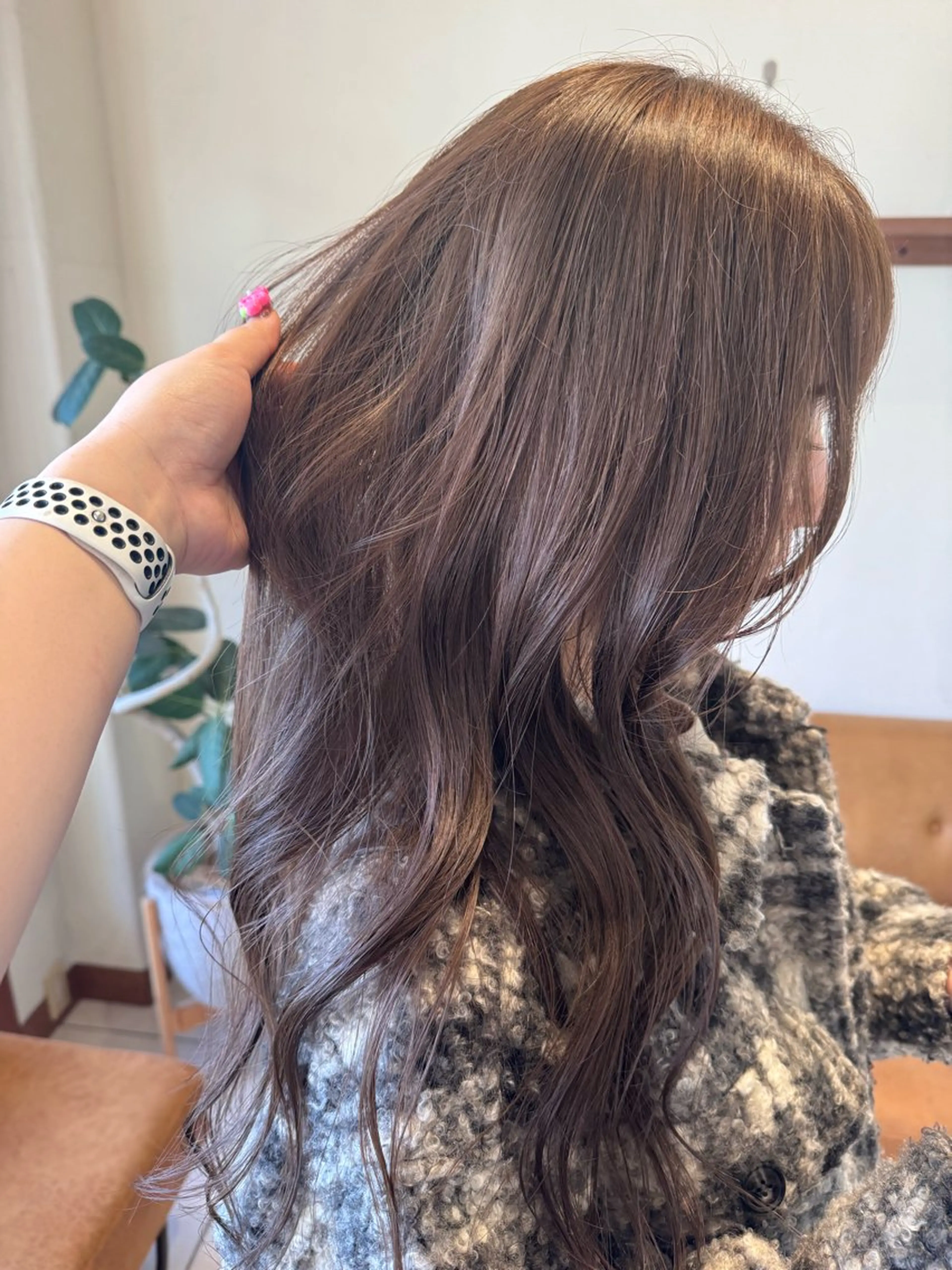 ロング カット ヘアカラー 🦋レイヤーカット 🌈MEGUのヘアスタイル