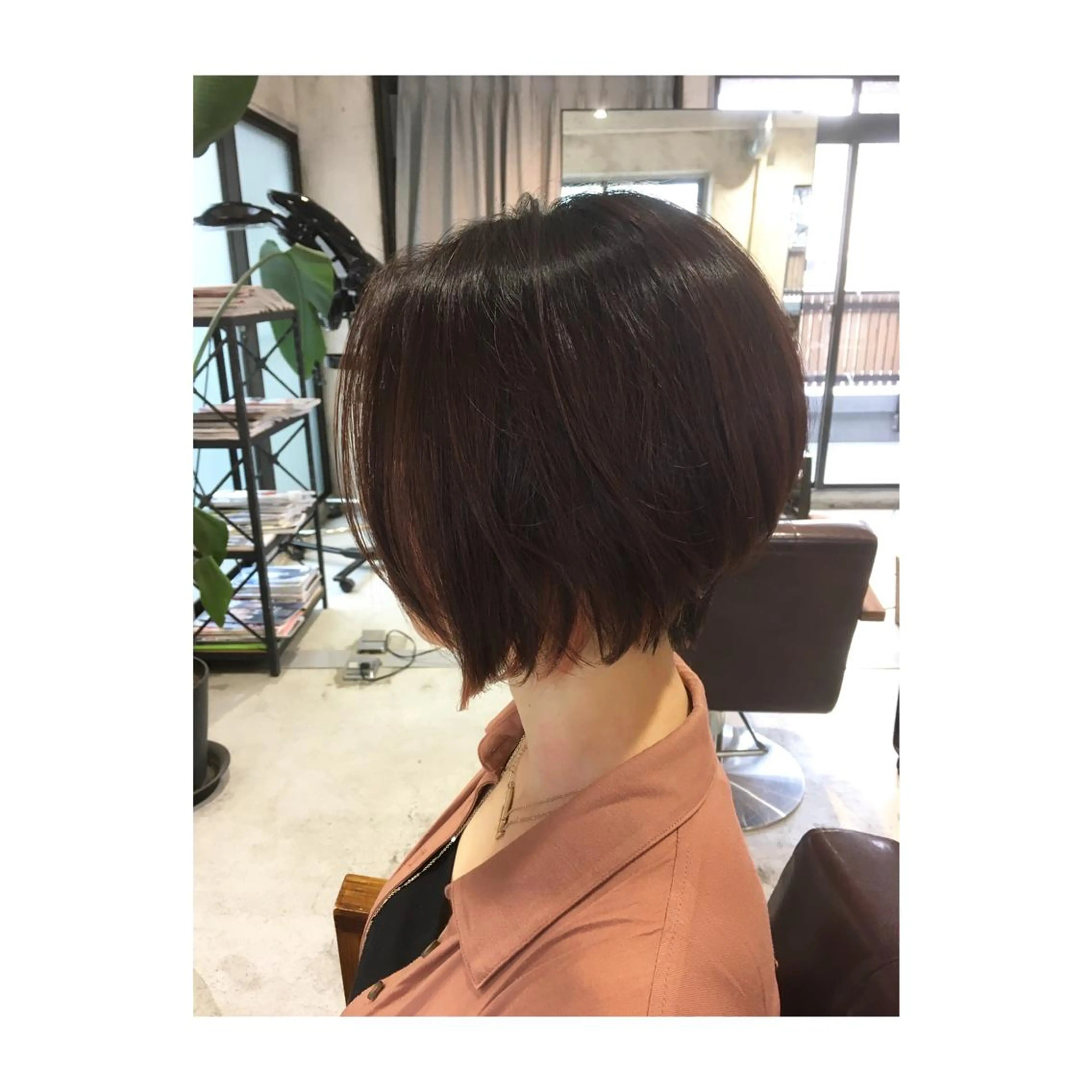 ショート カラー ショートヘア アオガミ （前髪顔周りカット）のヘアスタイル