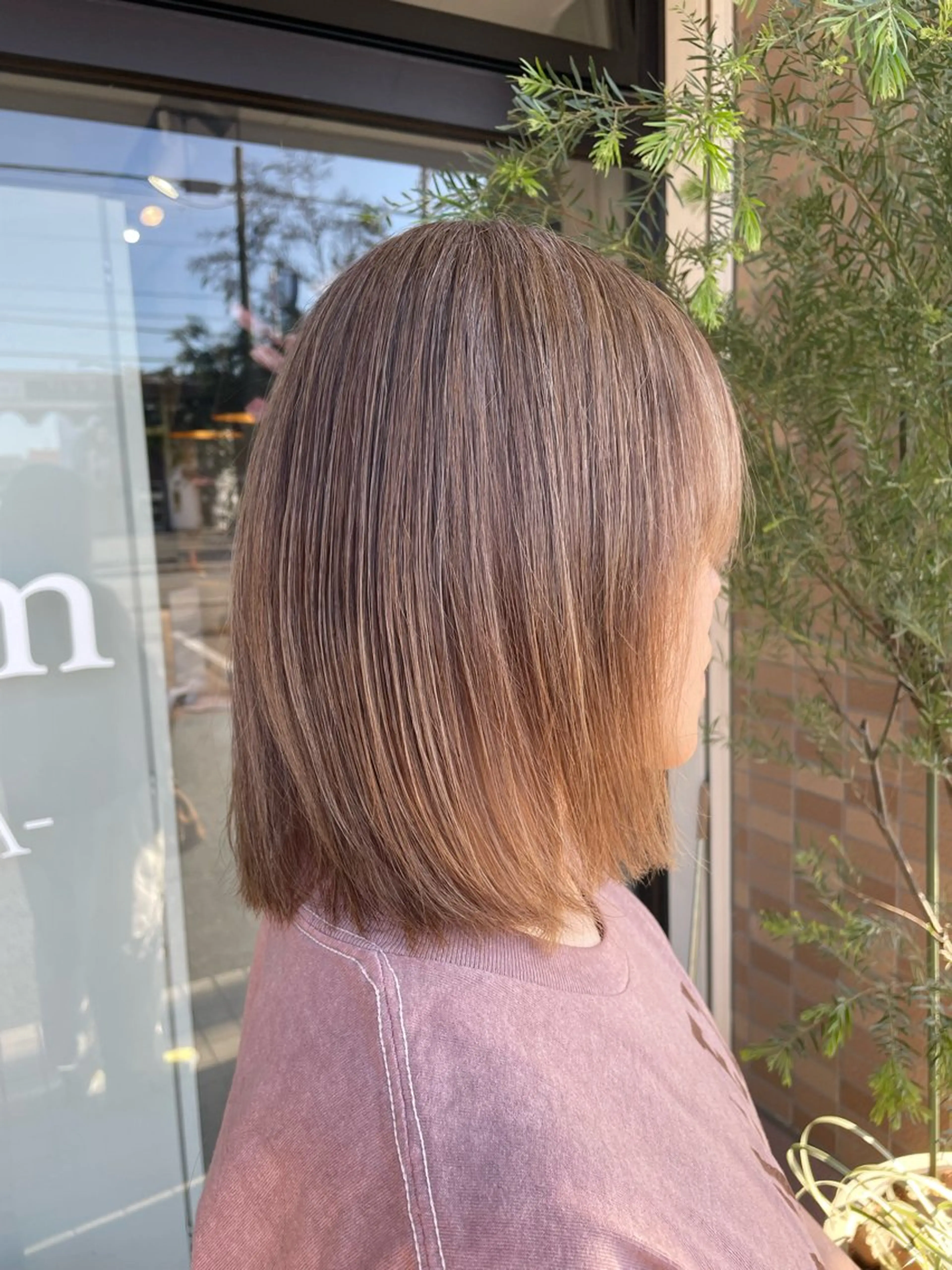 セミロング ハイライト 《nico》 髙橋秋花🖤🧡のヘアスタイル