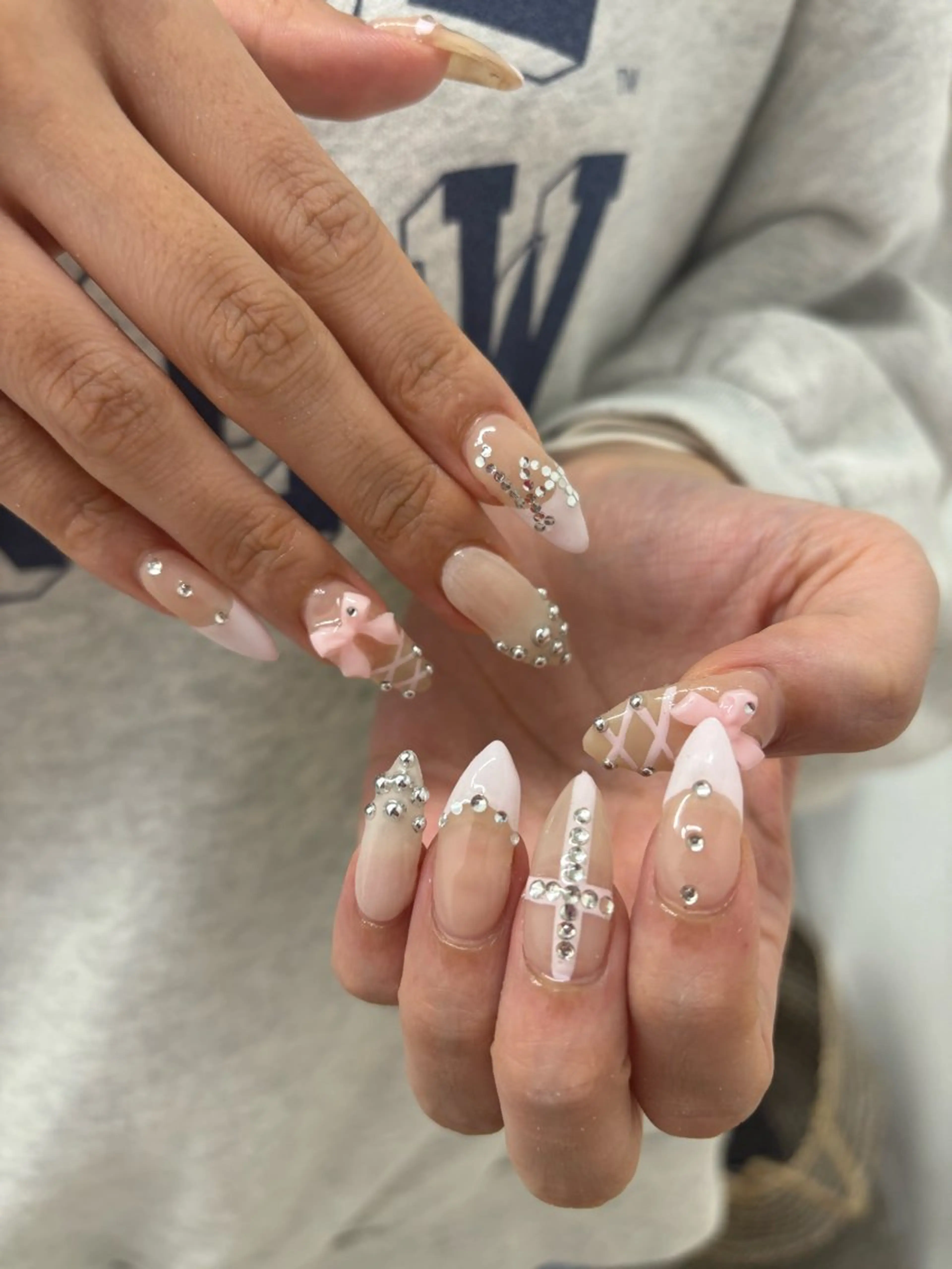 ネイル ハンドネイル yuria 🎀海外ネイル🌺のネイルデザイン