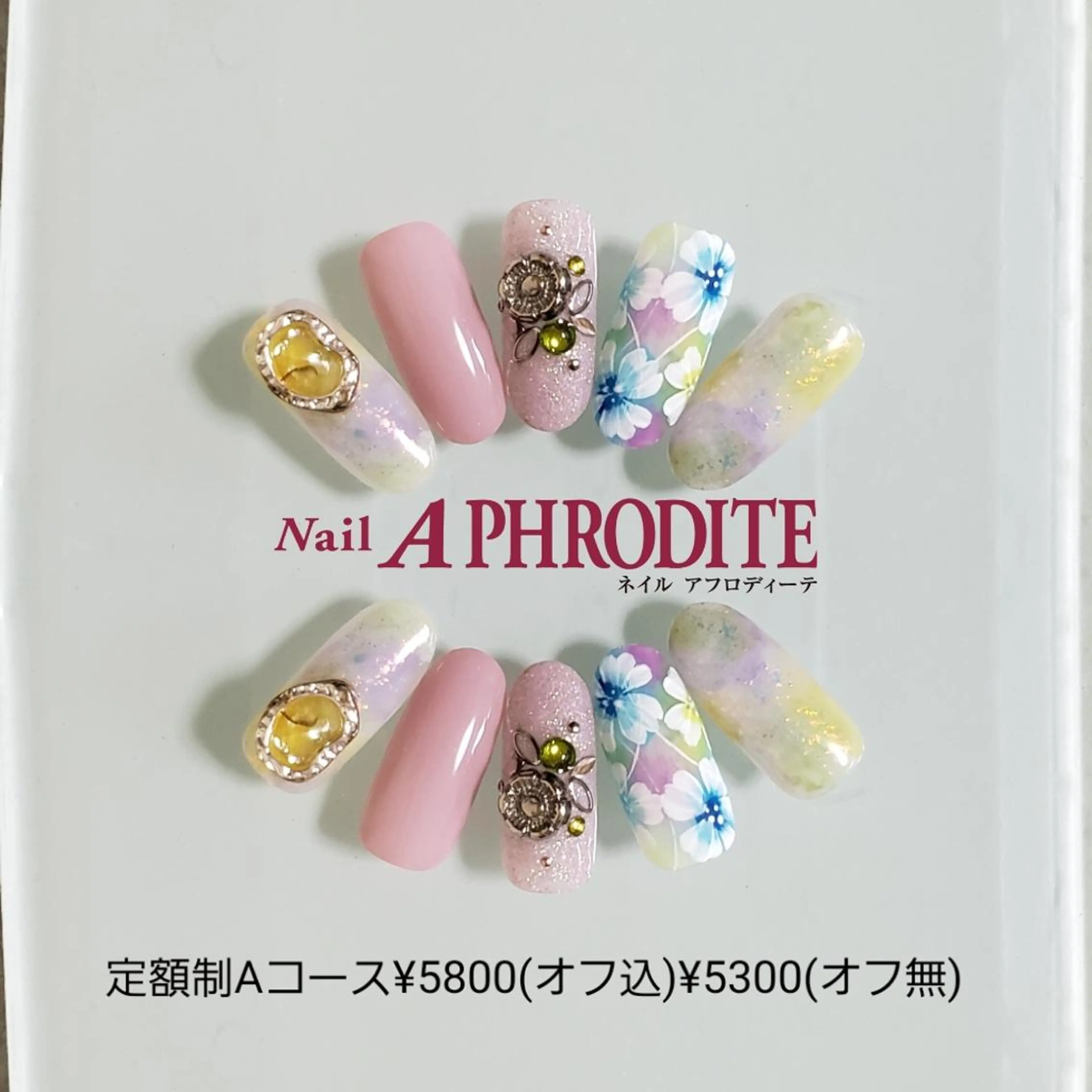 ネイル アートネイル ジェルネイル 持ち込み ソフトジェル ハンドネイル Nail  Aphroditeのネイルデザイン