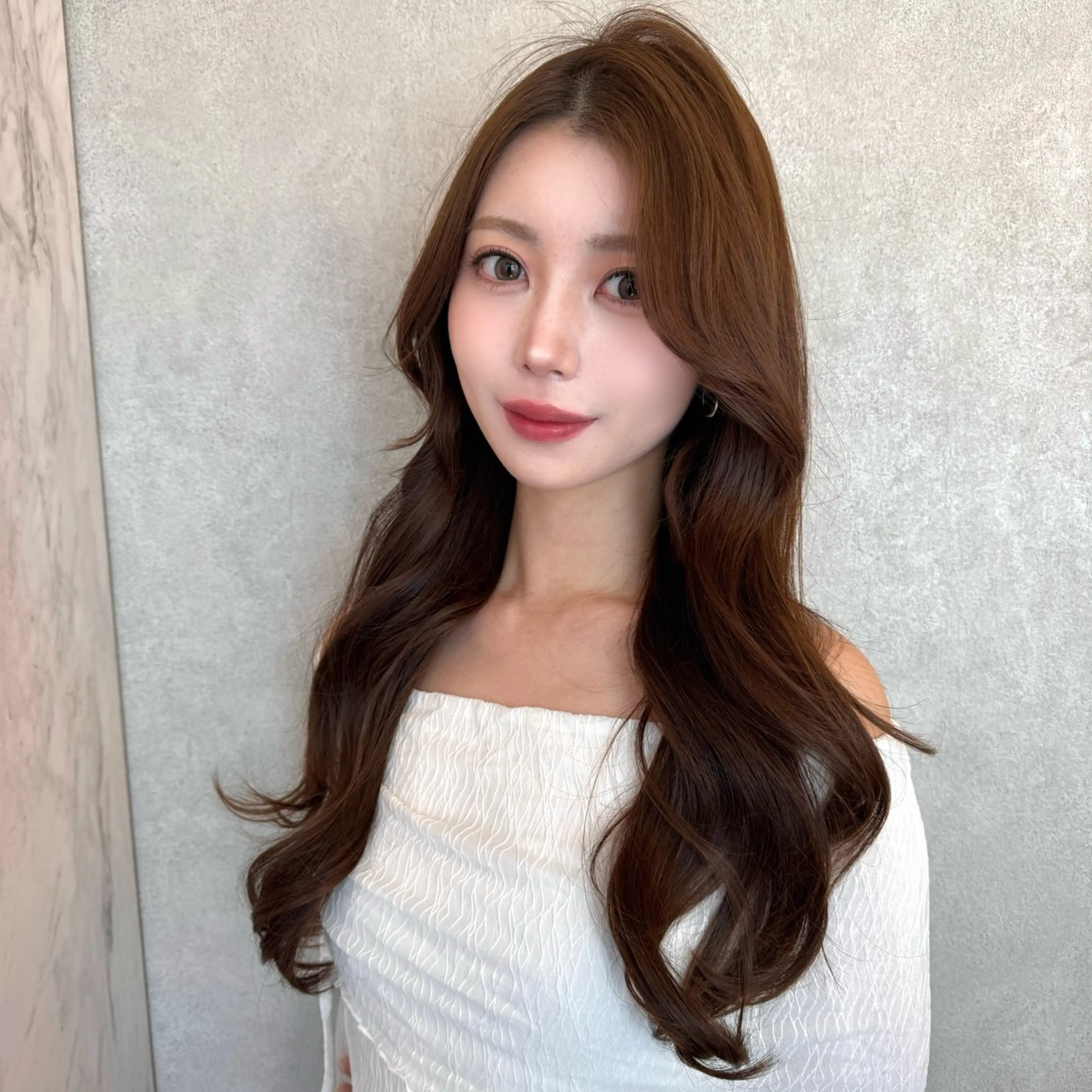 ロング くびれヘア 顔周りカット カット ヘアカラー トリートメント 🎀しゅな/韓国 レイヤー/透明感♡のヘアスタイル