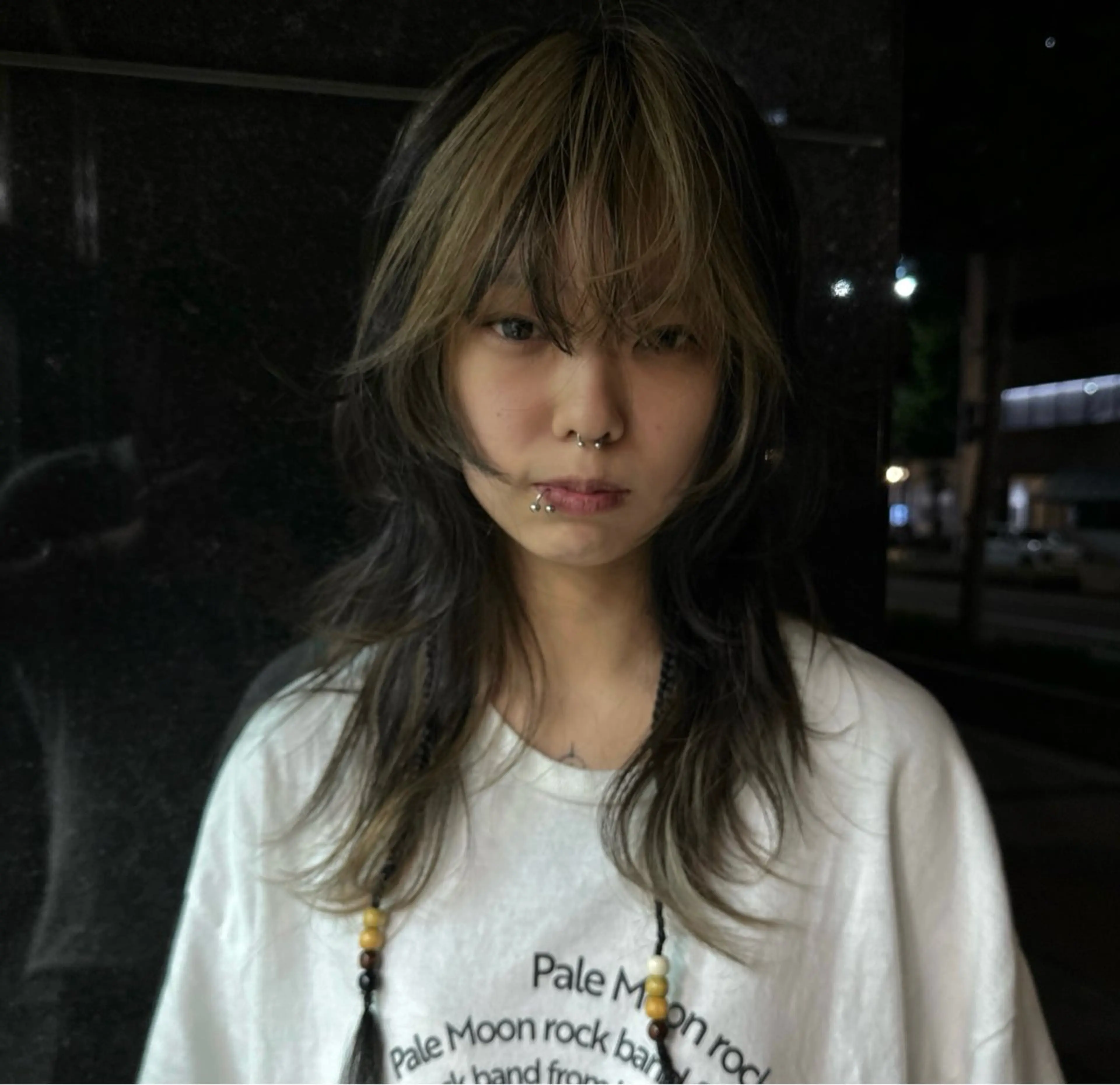 セミロング カラー レイヤーカット ヘアカラー mellow所属・顔周りデザイン/ ハイトーン/多田悠馬のヘアスタイル