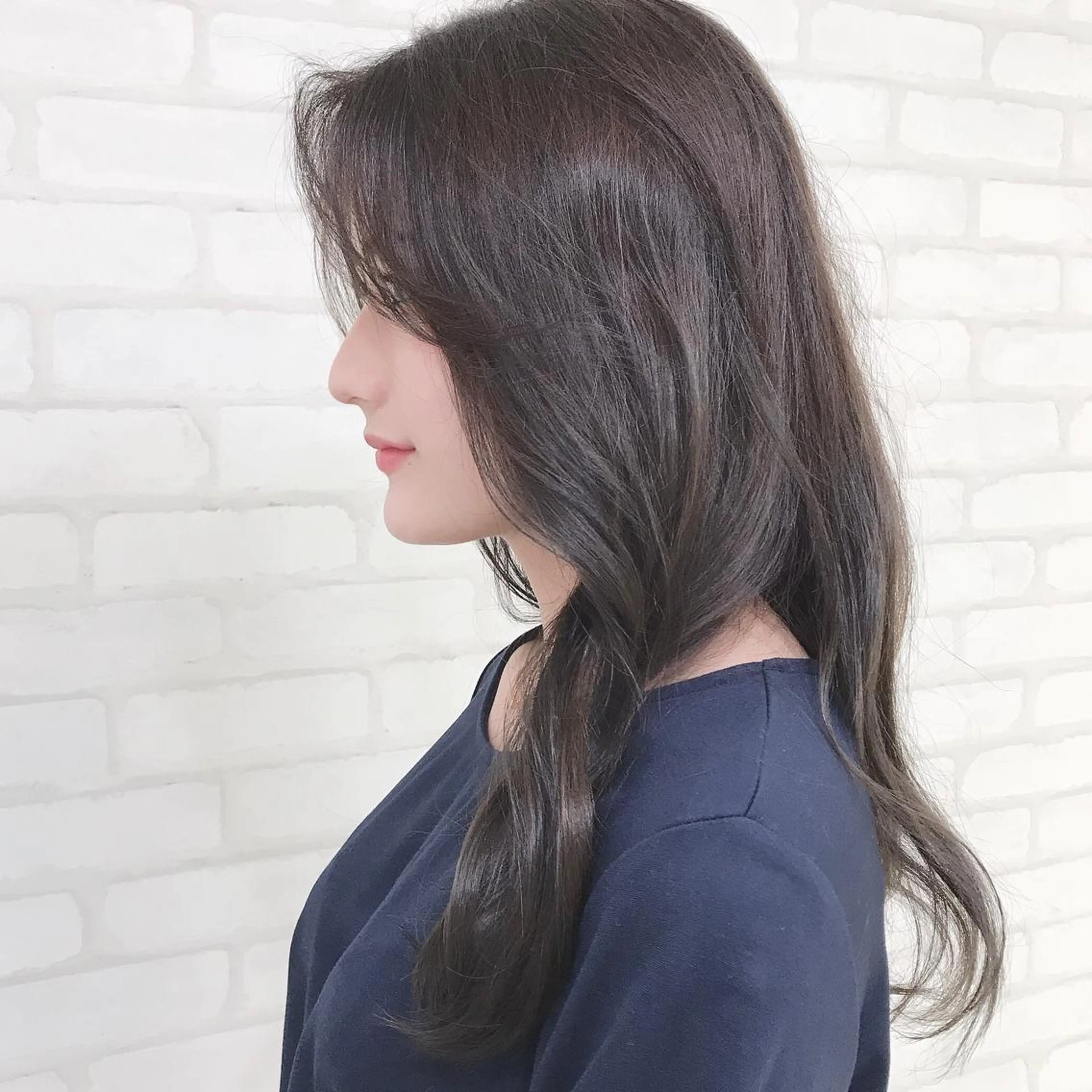 セミロング カラー abilita AZUSAのヘアスタイル