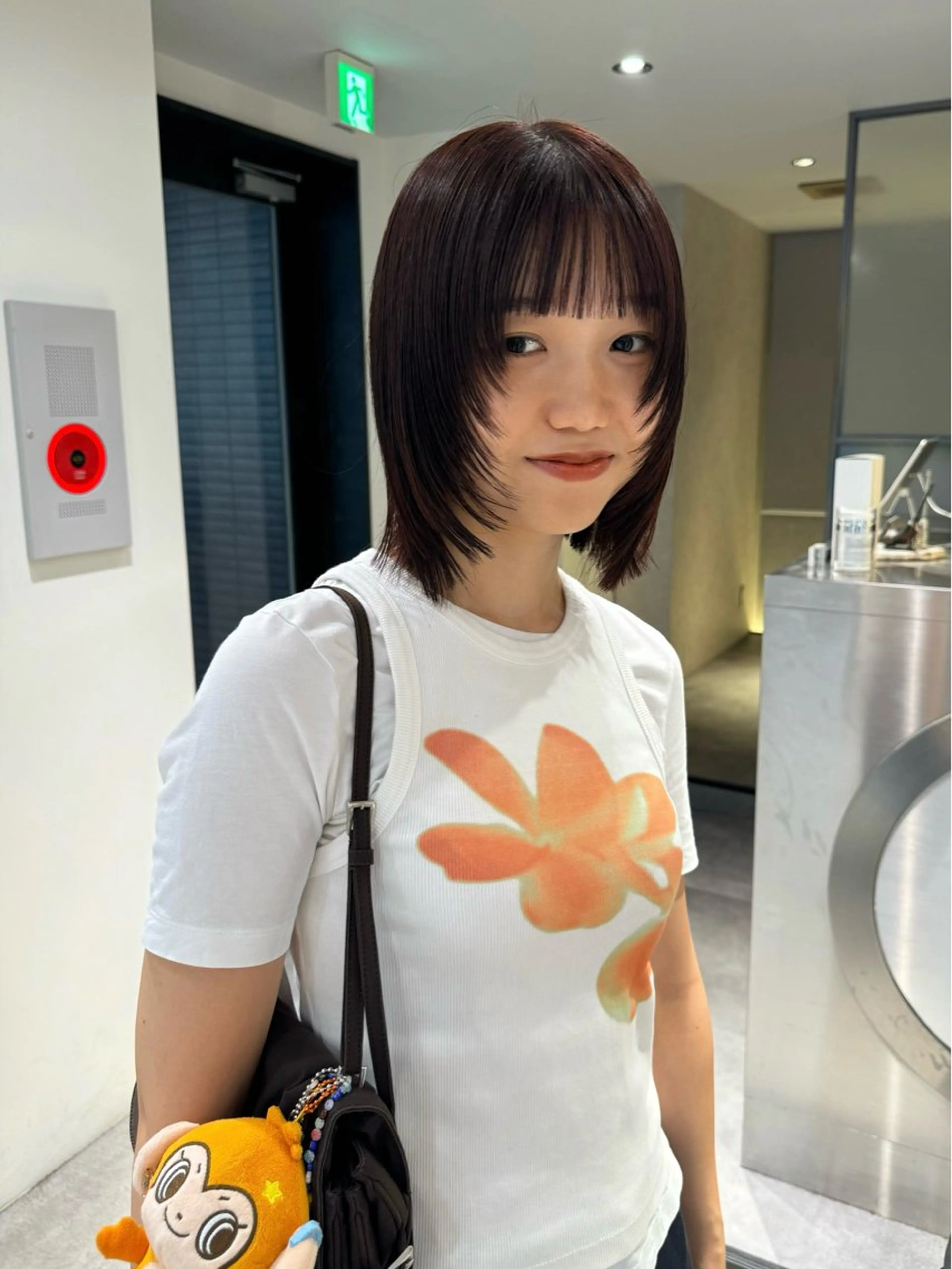 ミディアム カラー レッドカラー 顔まわりレイヤー レイヤーカット カット ヘアカラー Qin shaire salon 原宿所属・🌿パーマ/ボブ/ レイヤー/Mikiのヘアスタイル