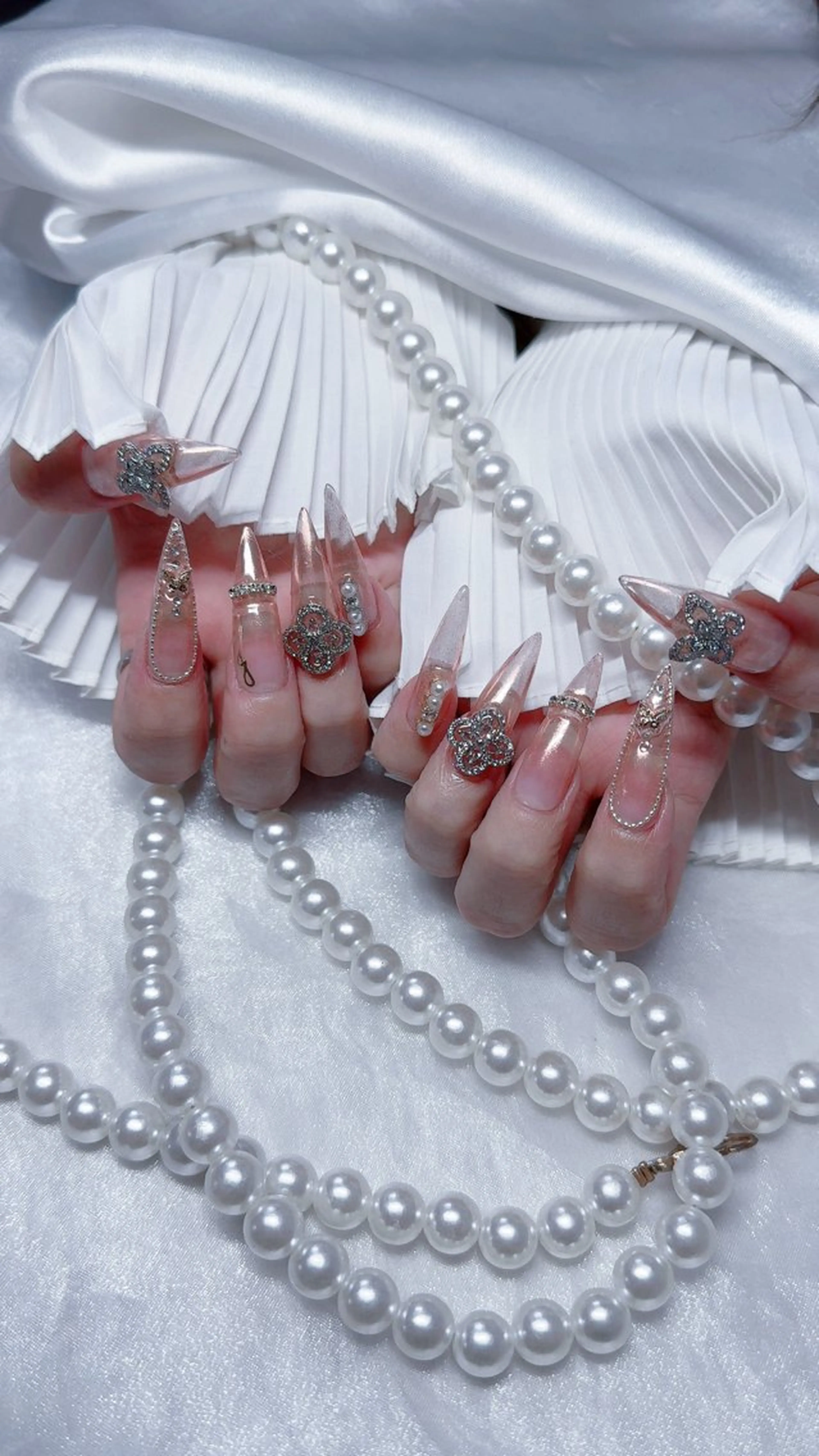 ネイル ハンドネイル Yudia Minoriのネイルデザイン