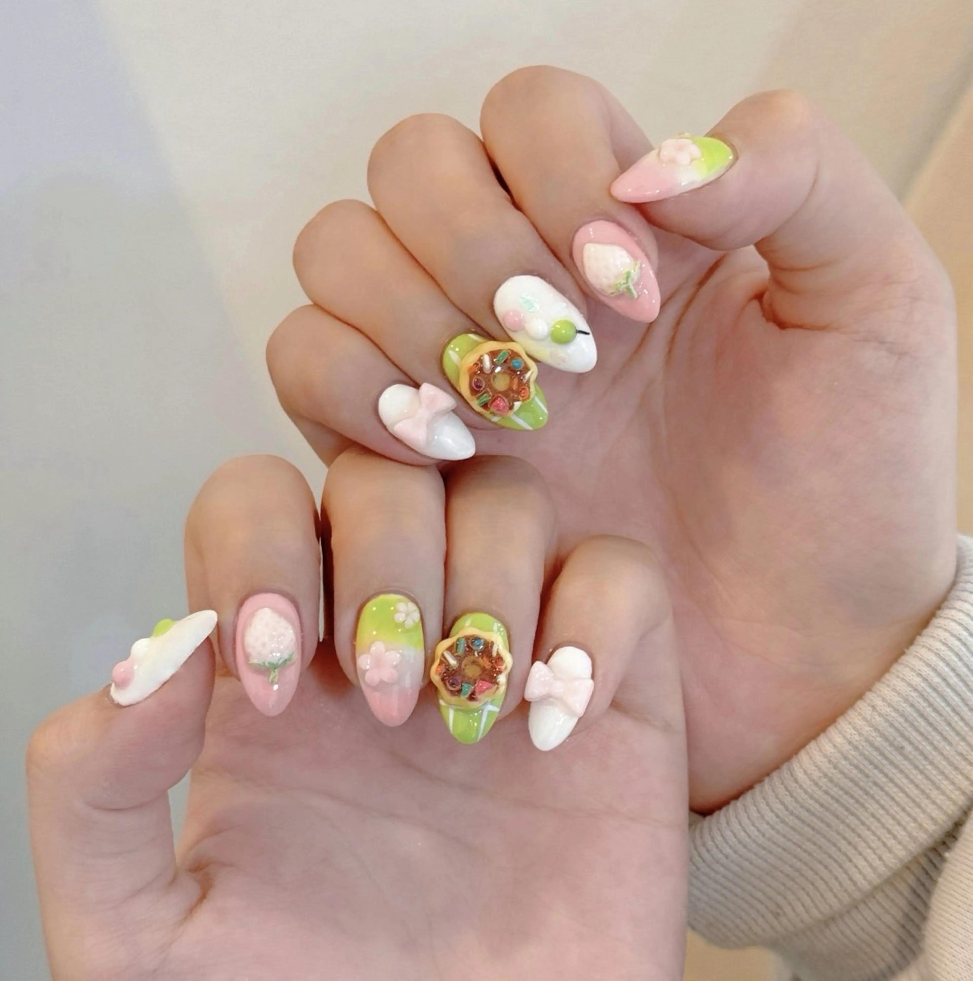 ネイル 長さ出し フレンチネイル 韓国ネイル レース マグネットネイル ハンドネイル 波 なみのネイルデザイン